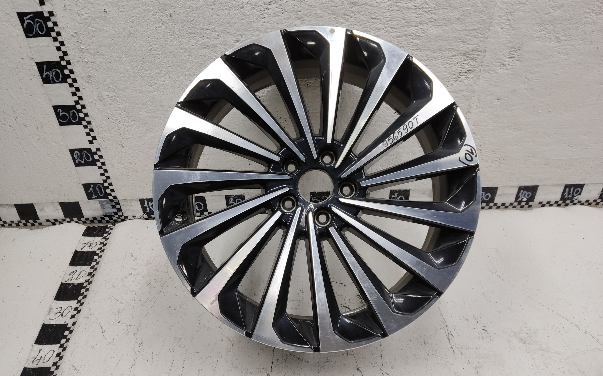 Диск колеса литой EXEED TXL R19