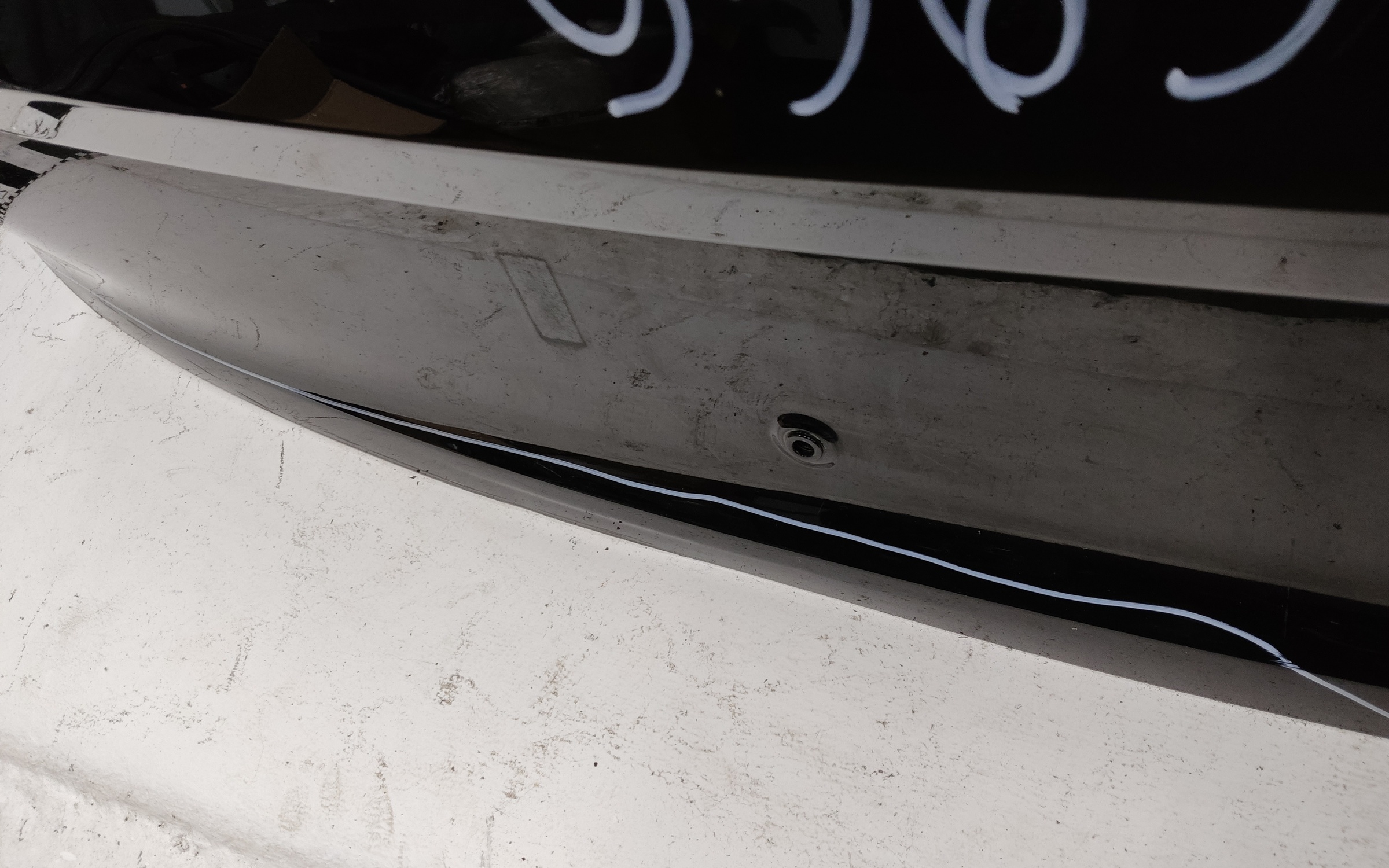 Крышка багажника Geely Monjaro