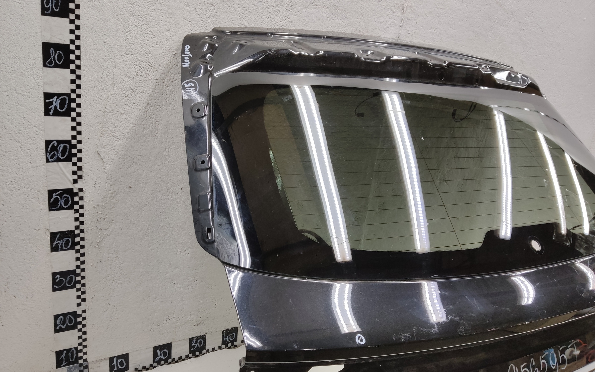 Крышка багажника Geely Monjaro