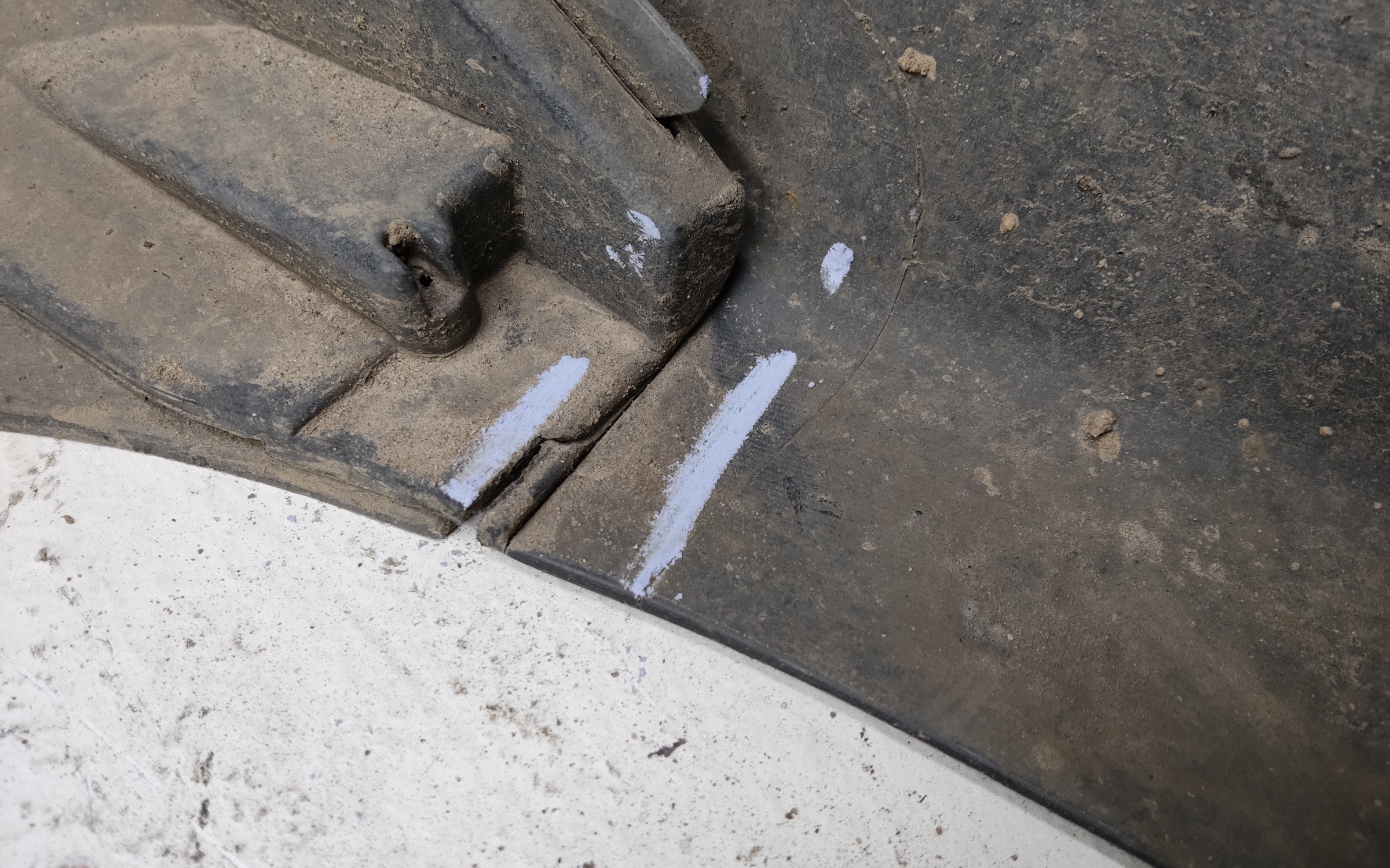 Бампер задний верхняя часть Chery Tiggo 8 Pro