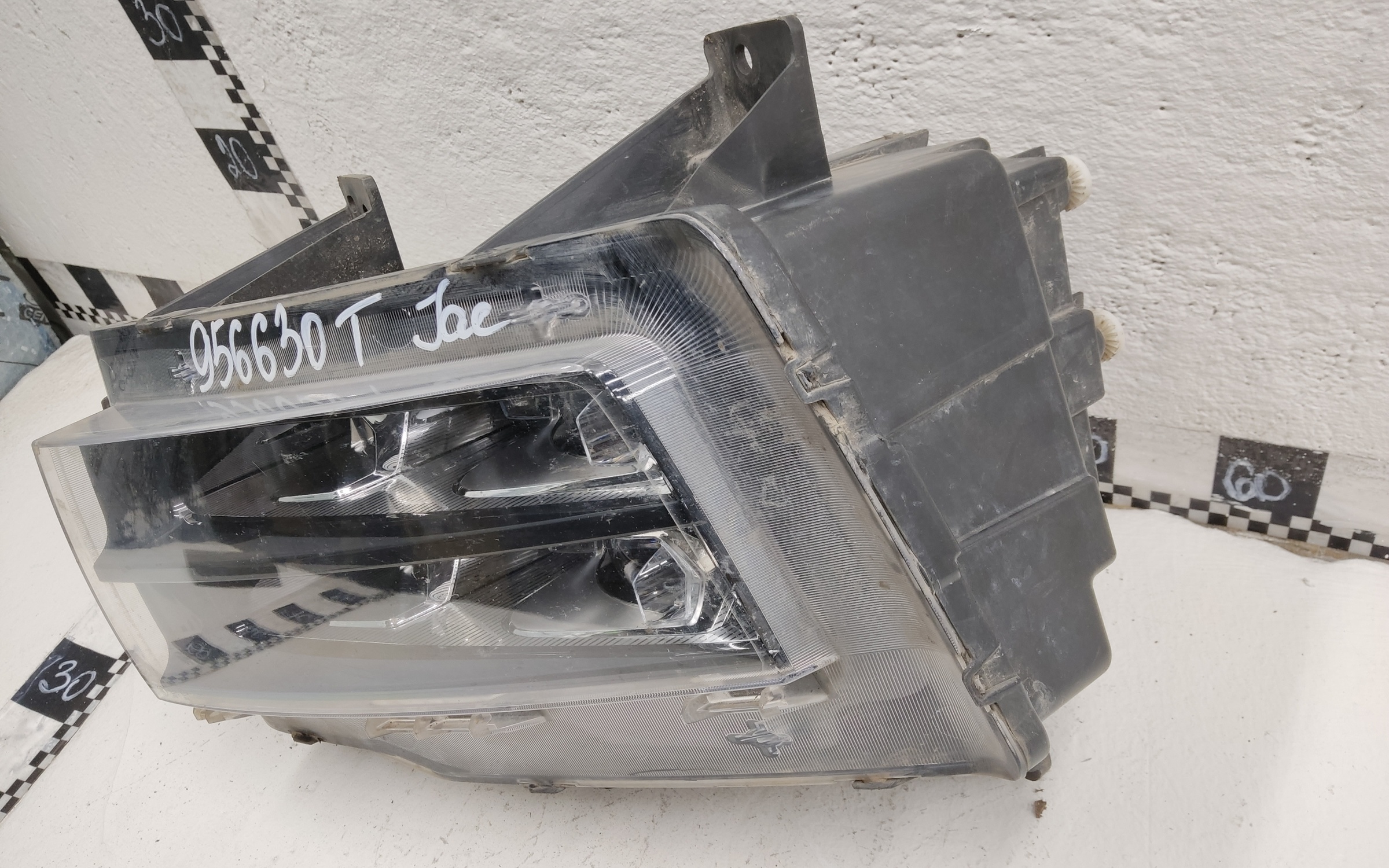 Фара передняя левая JAC JS6 LED