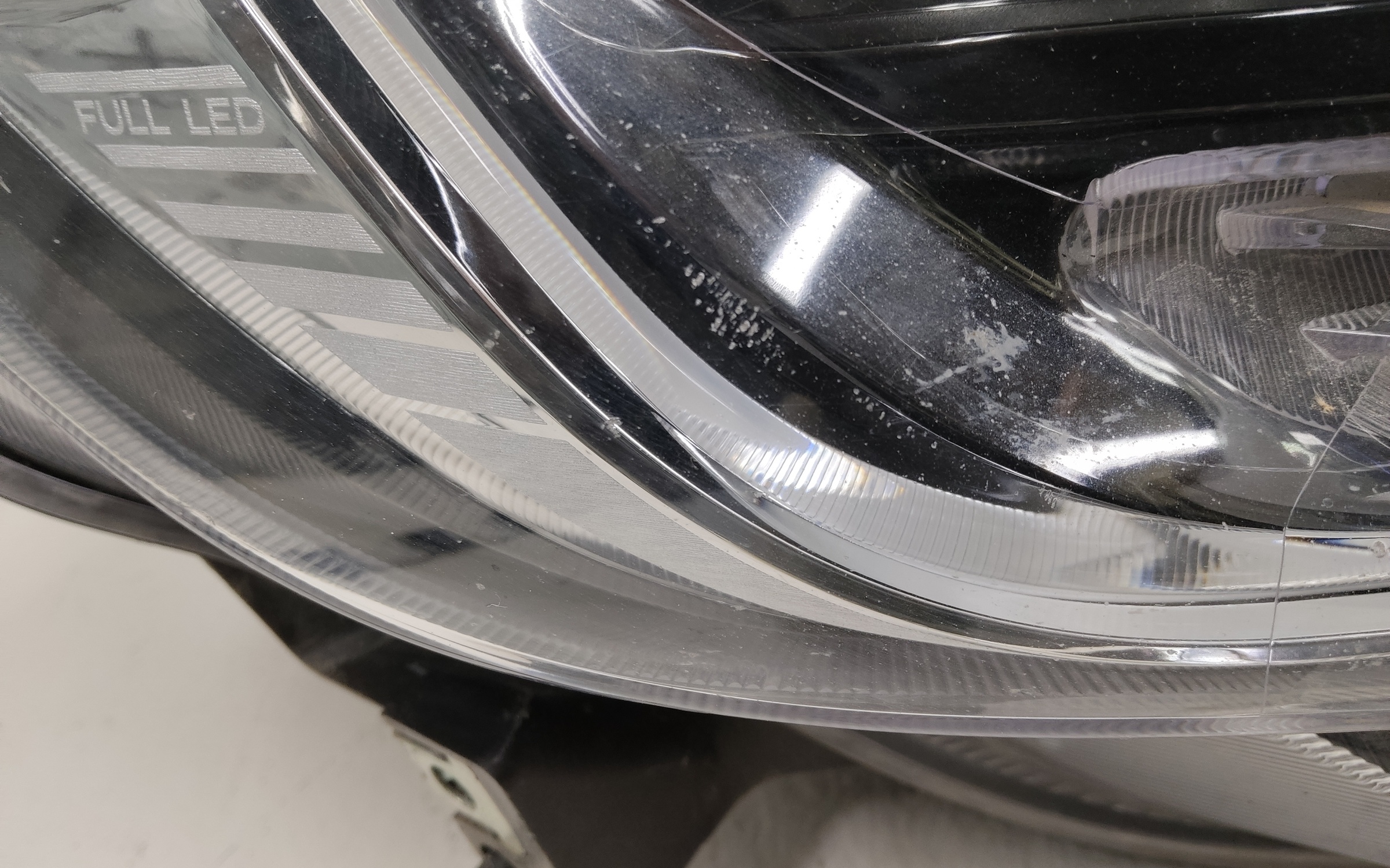 Фара передняя правая Lada Vesta 1 Restail LED