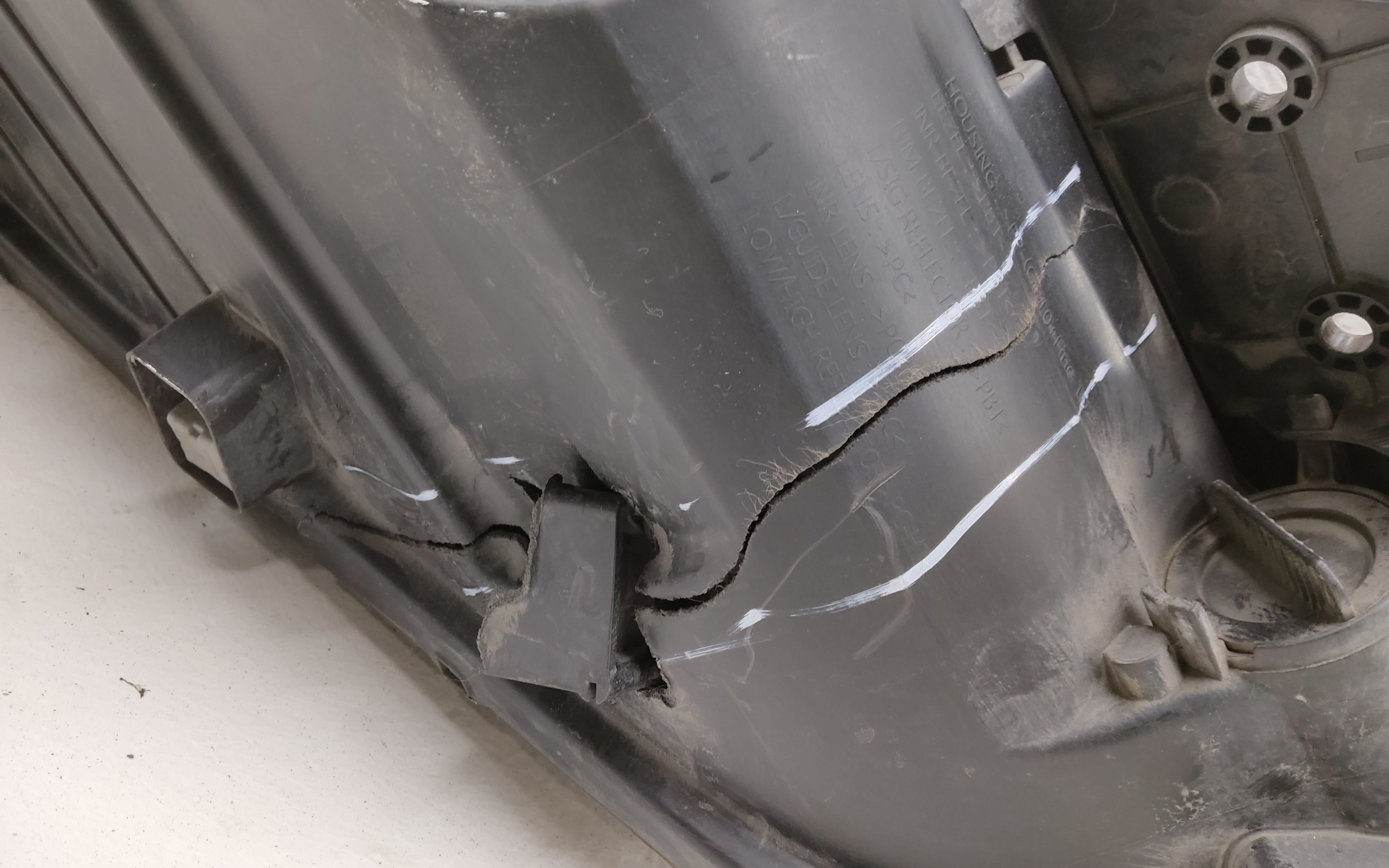 Фара передняя левая Hyundai Tucson 3 Restail LED