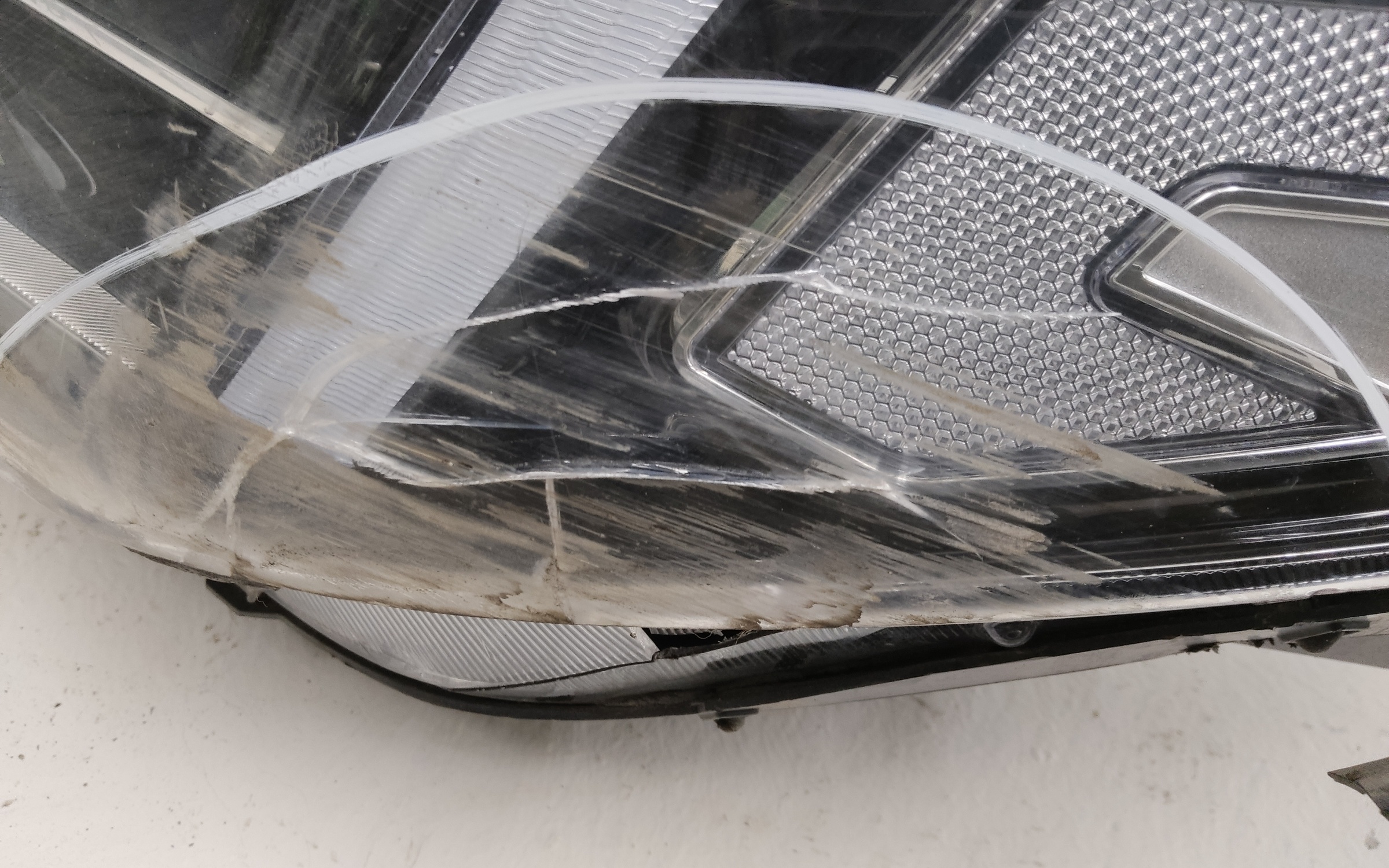 Фара передняя левая Hyundai Tucson 3 Restail LED