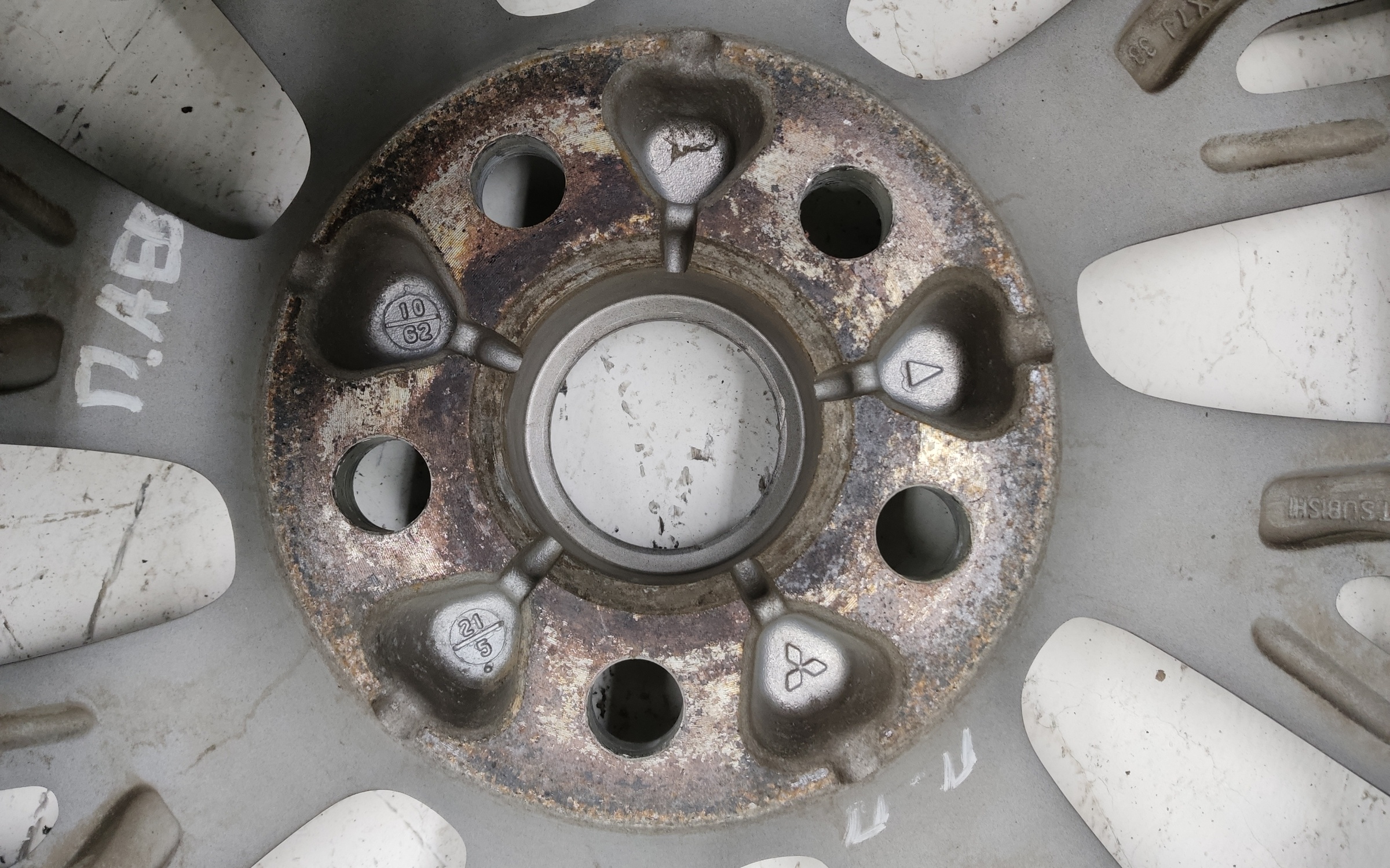 Диск колеса литой Mitsubishi Outlander 3 Restail 3 R18