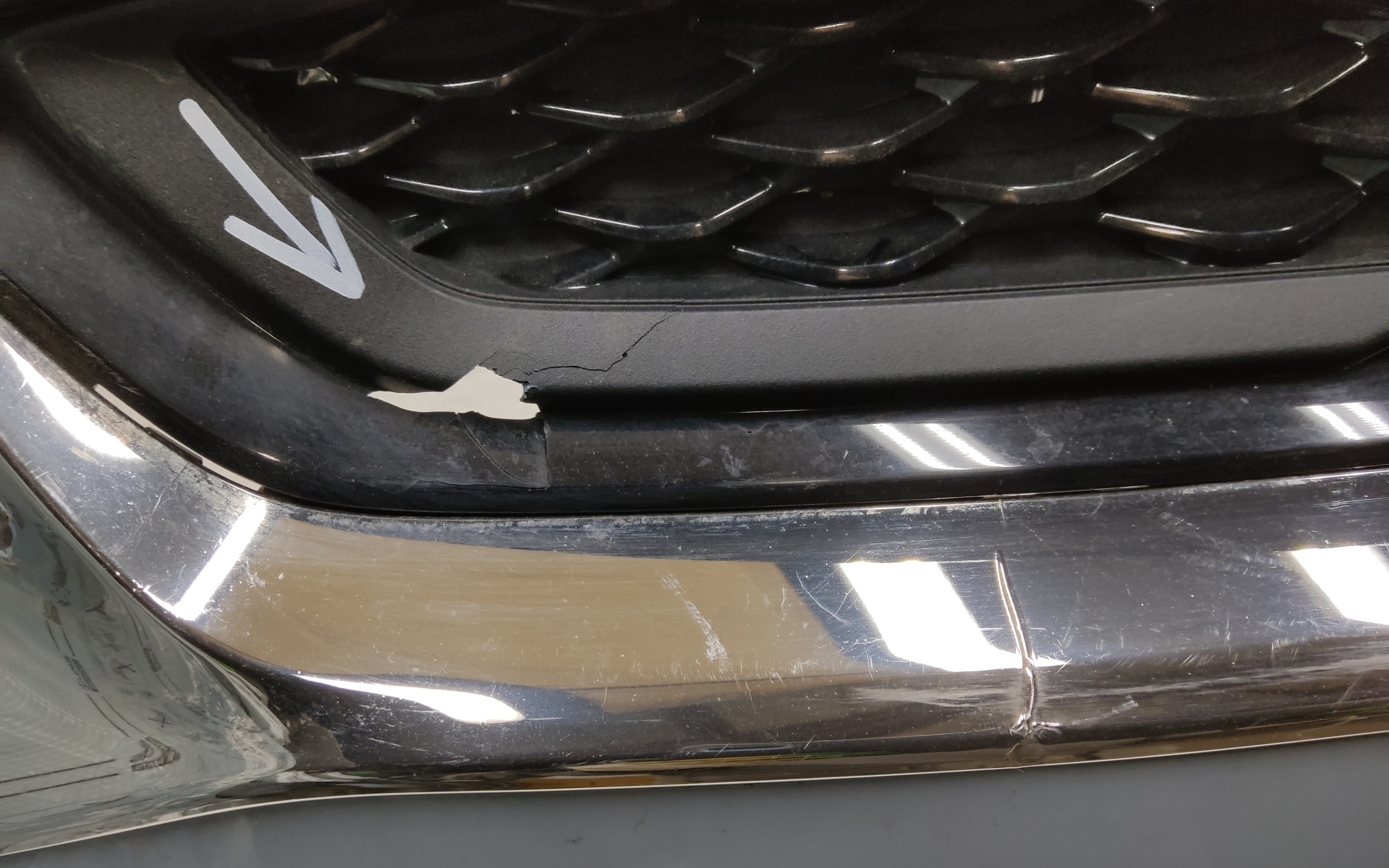 Бампер передний Geely Tugella 1 Restail