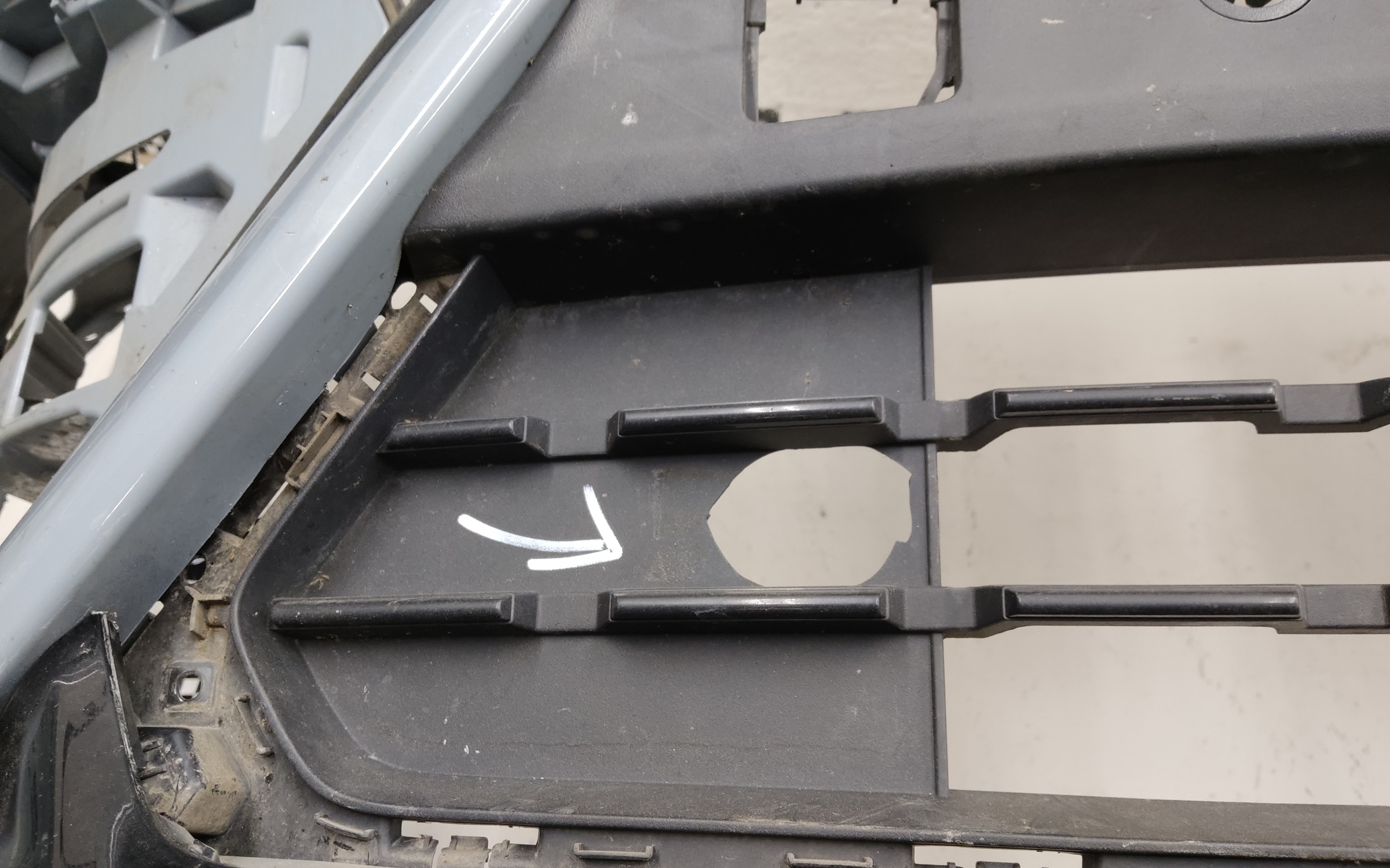 Бампер передний Geely Tugella 1 Restail