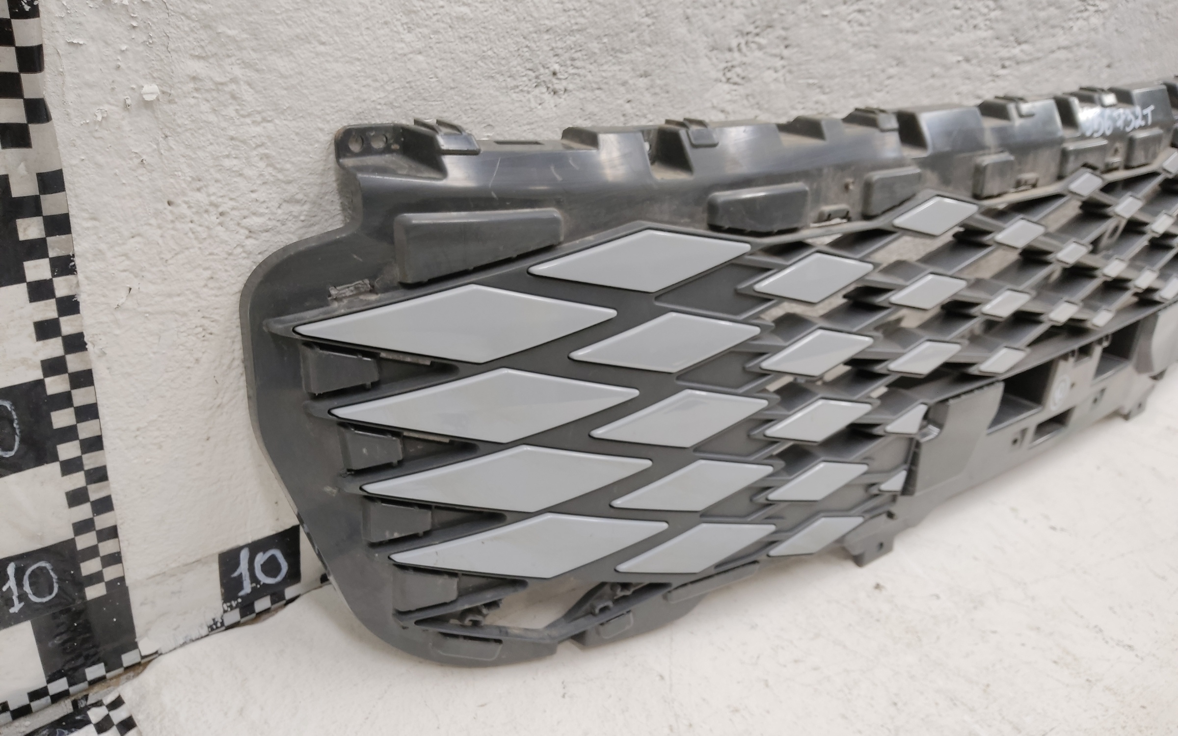 Решетка переднего бампера Exeed RX