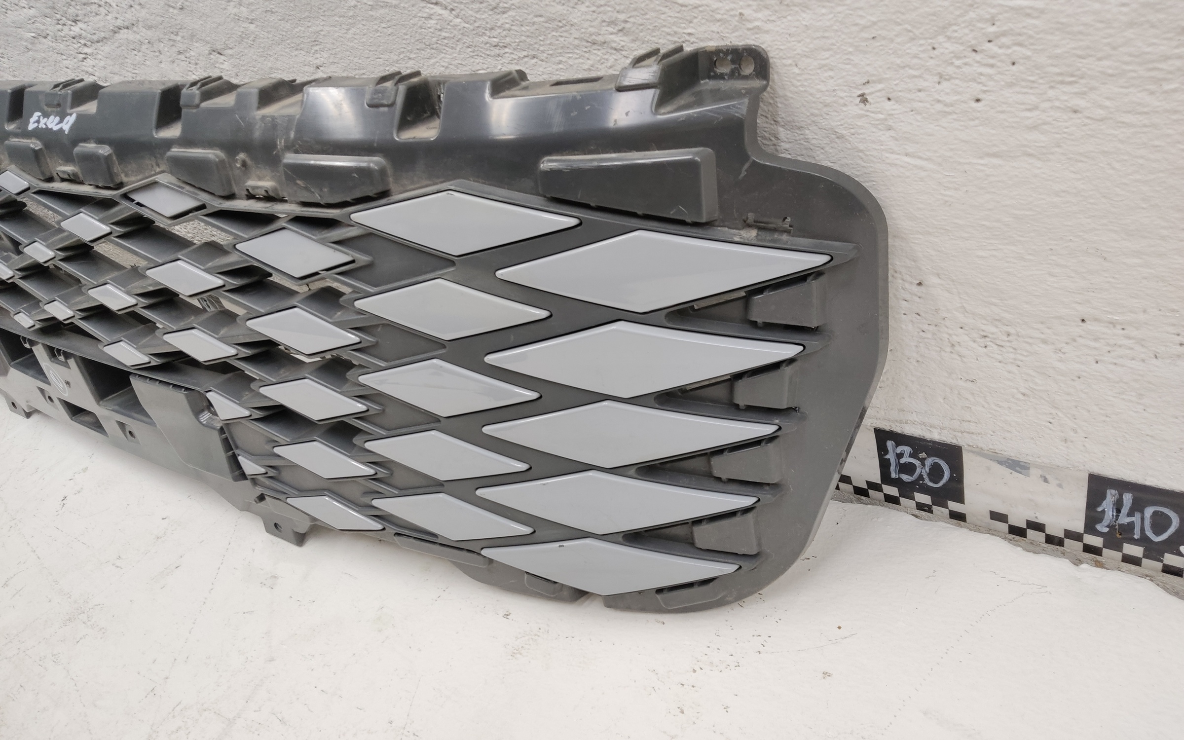 Решетка переднего бампера Exeed RX