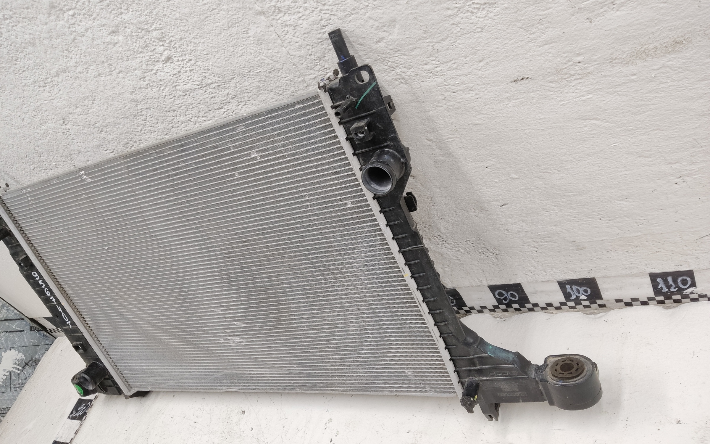 Радиатор охлаждения двигателя Geely Okavango Restail