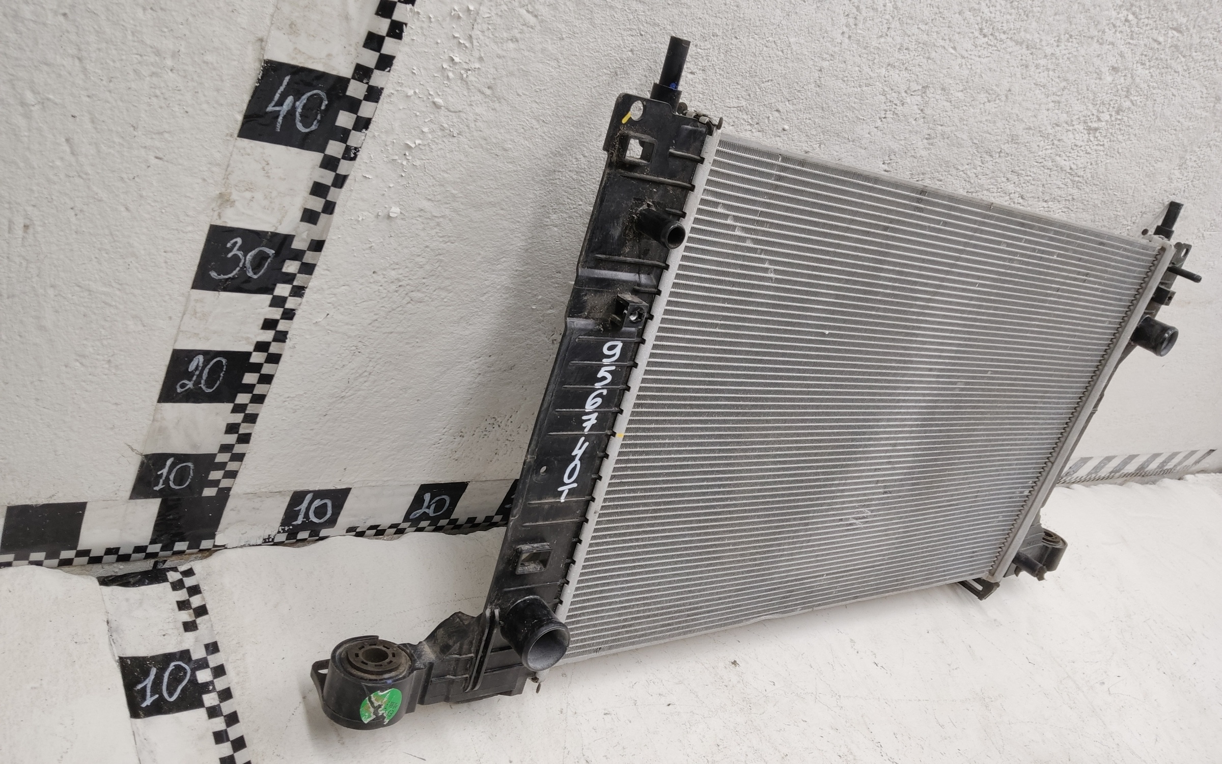 Радиатор охлаждения двигателя Geely Okavango Restail