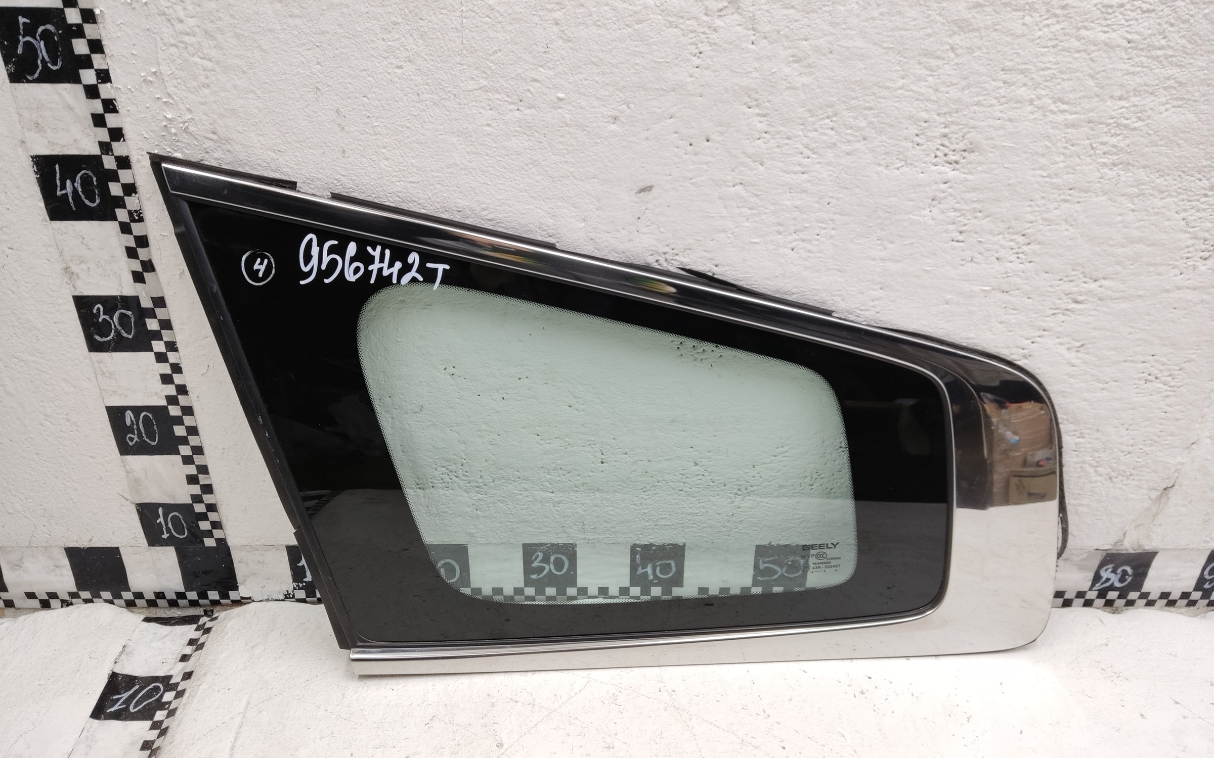 Стекло кузовное заднее левое Geely Okavango Restail