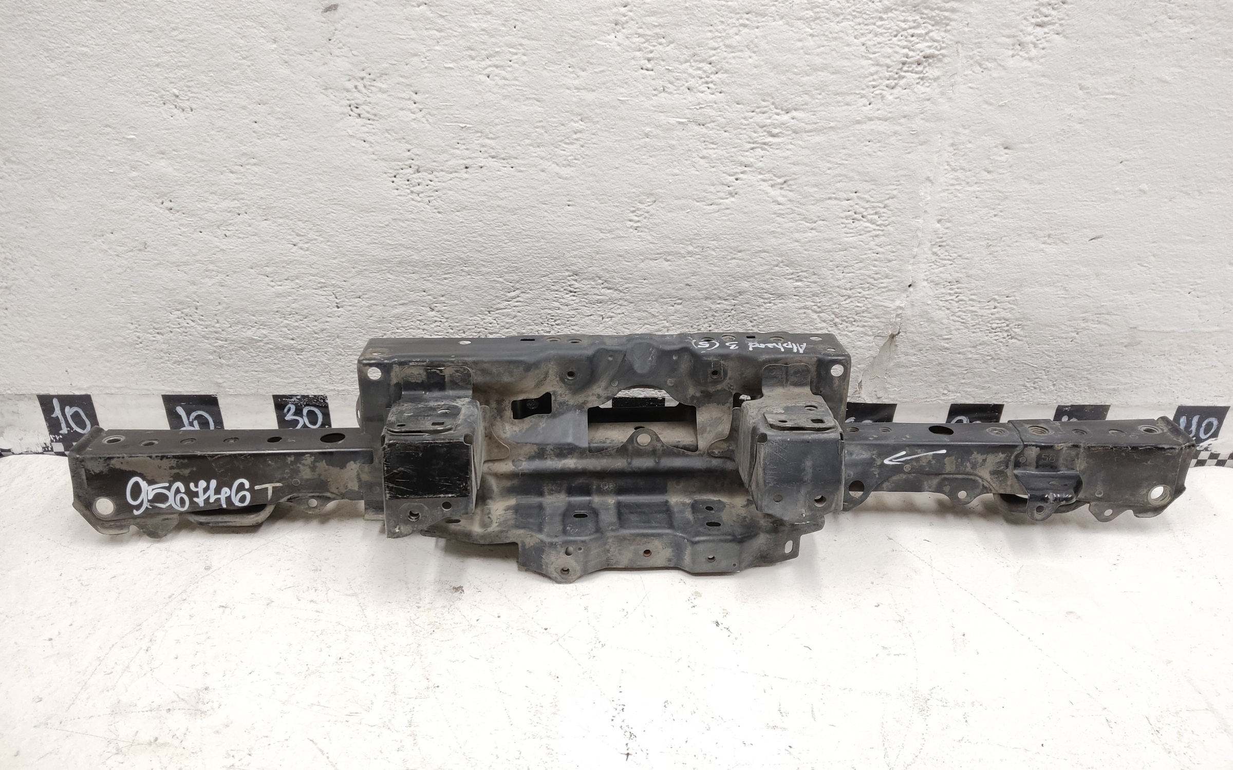 Панель передняя верхняя часть Toyota Alphard 3 Restail