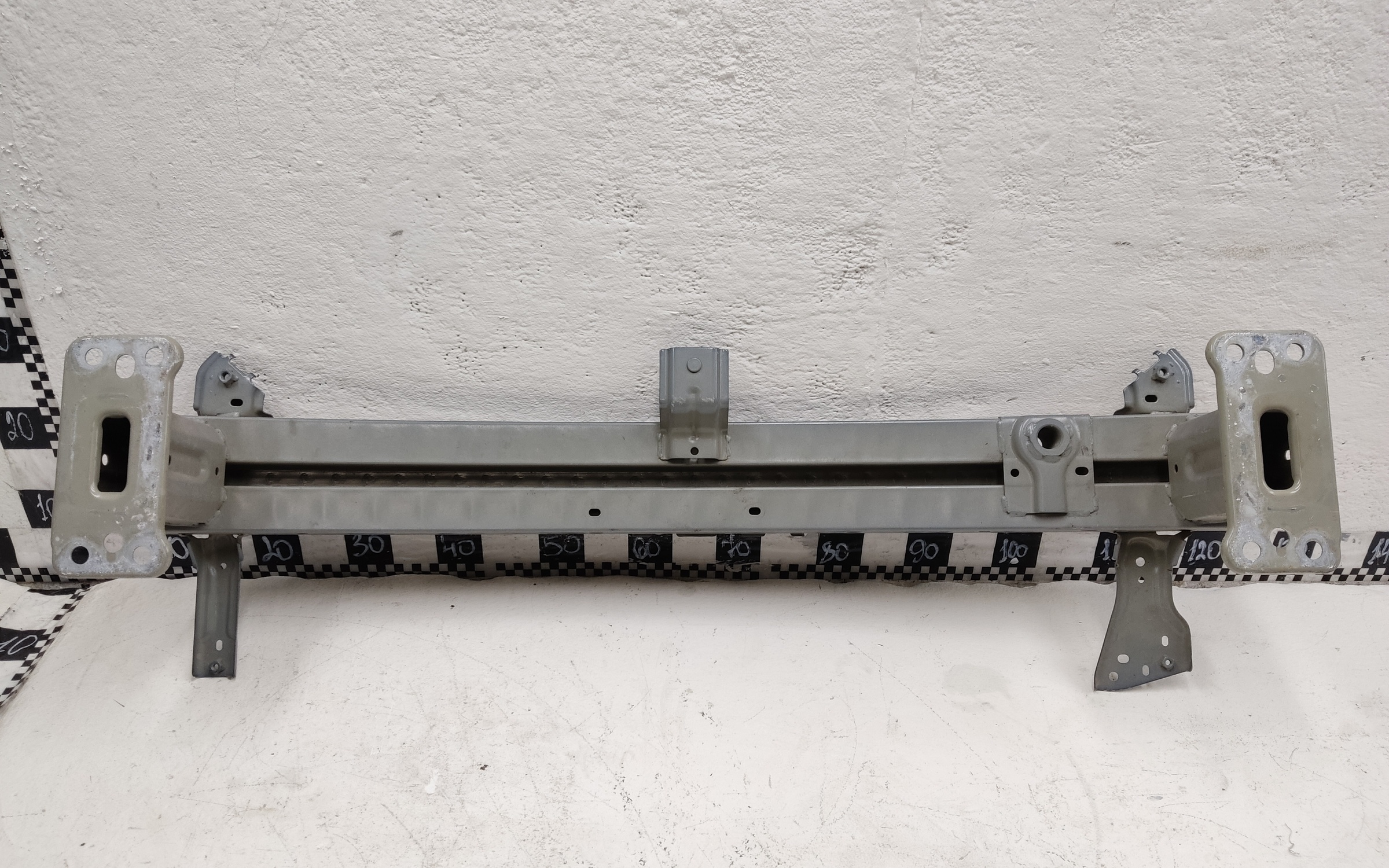 Усилитель переднего бампера Geely Okavango Restail