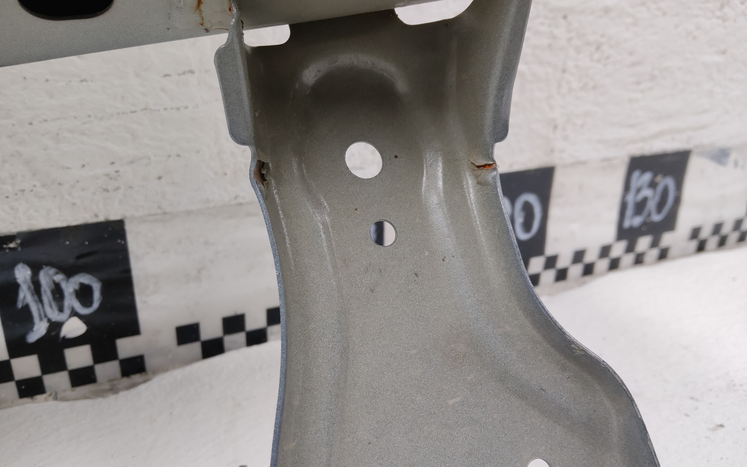 Усилитель переднего бампера Geely Okavango Restail