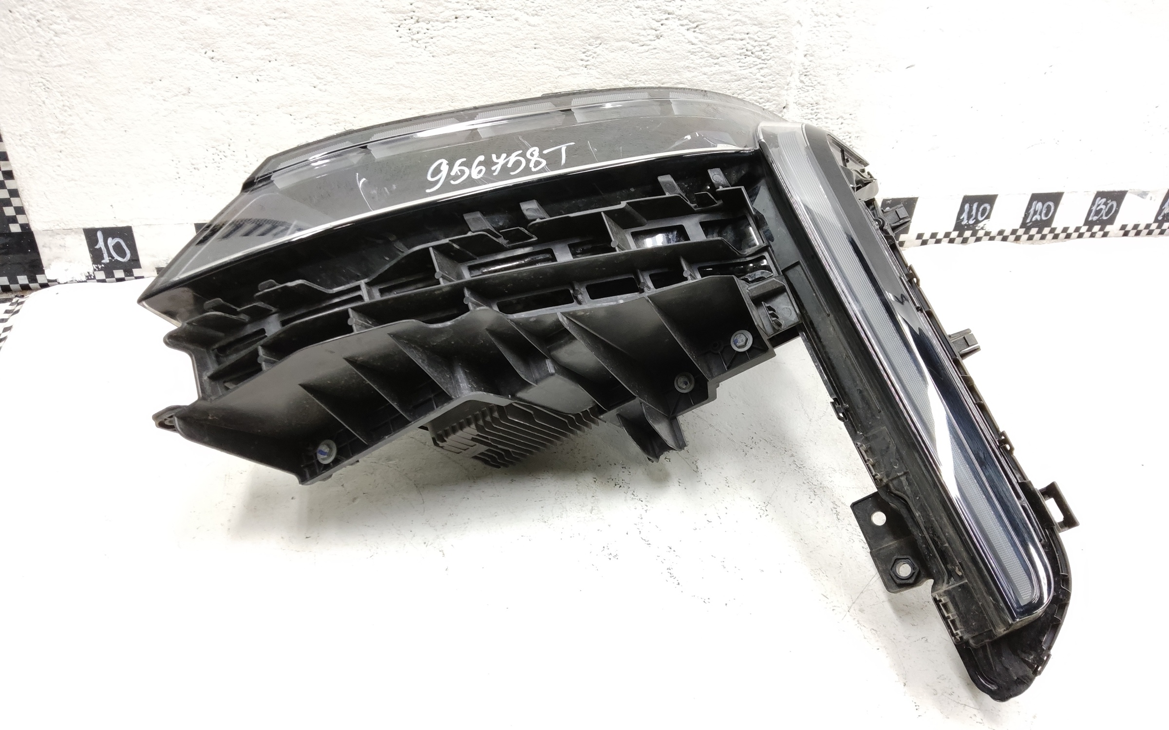 Фара передняя левая Exeed RX LED