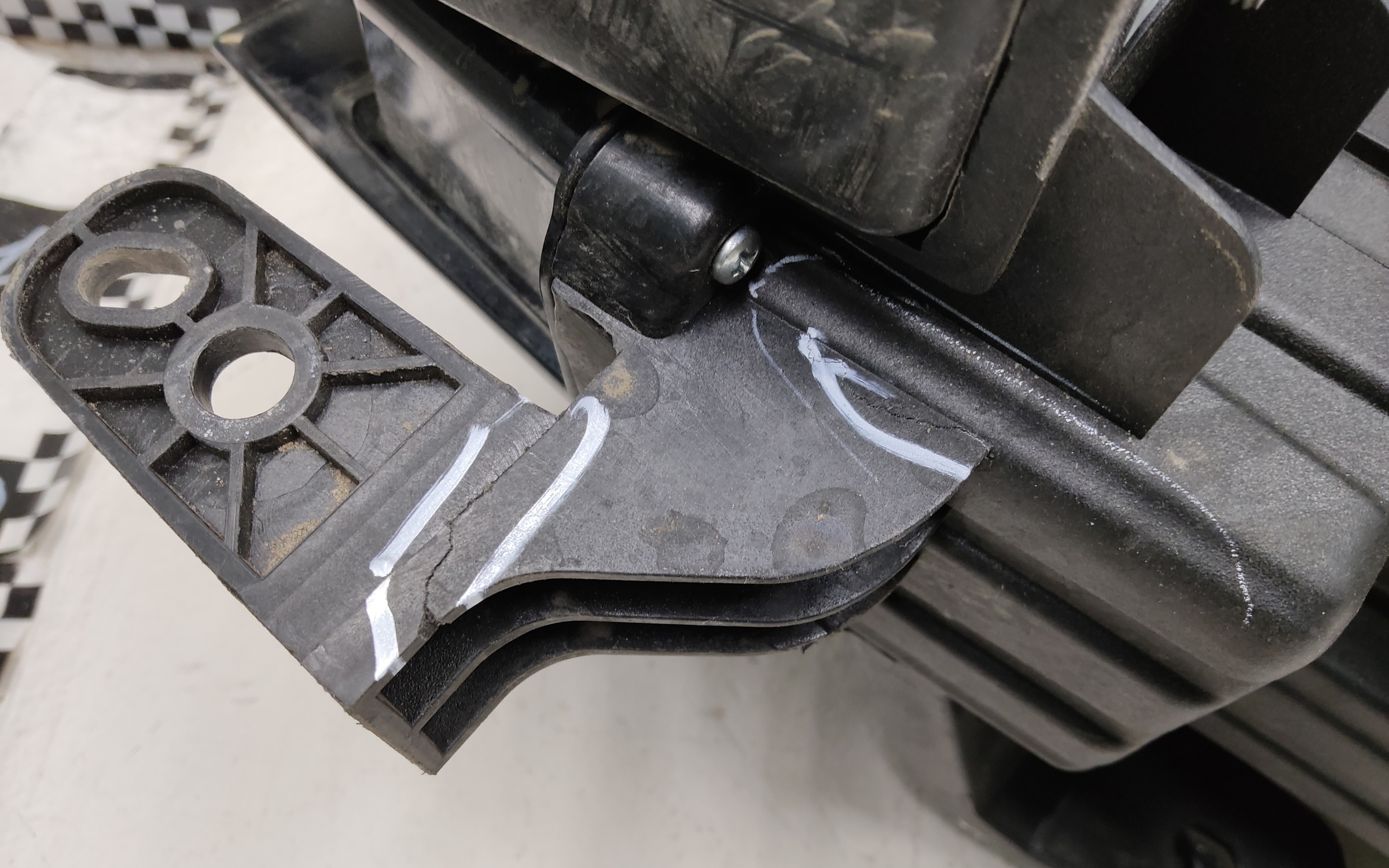 Фара передняя левая Exeed RX LED