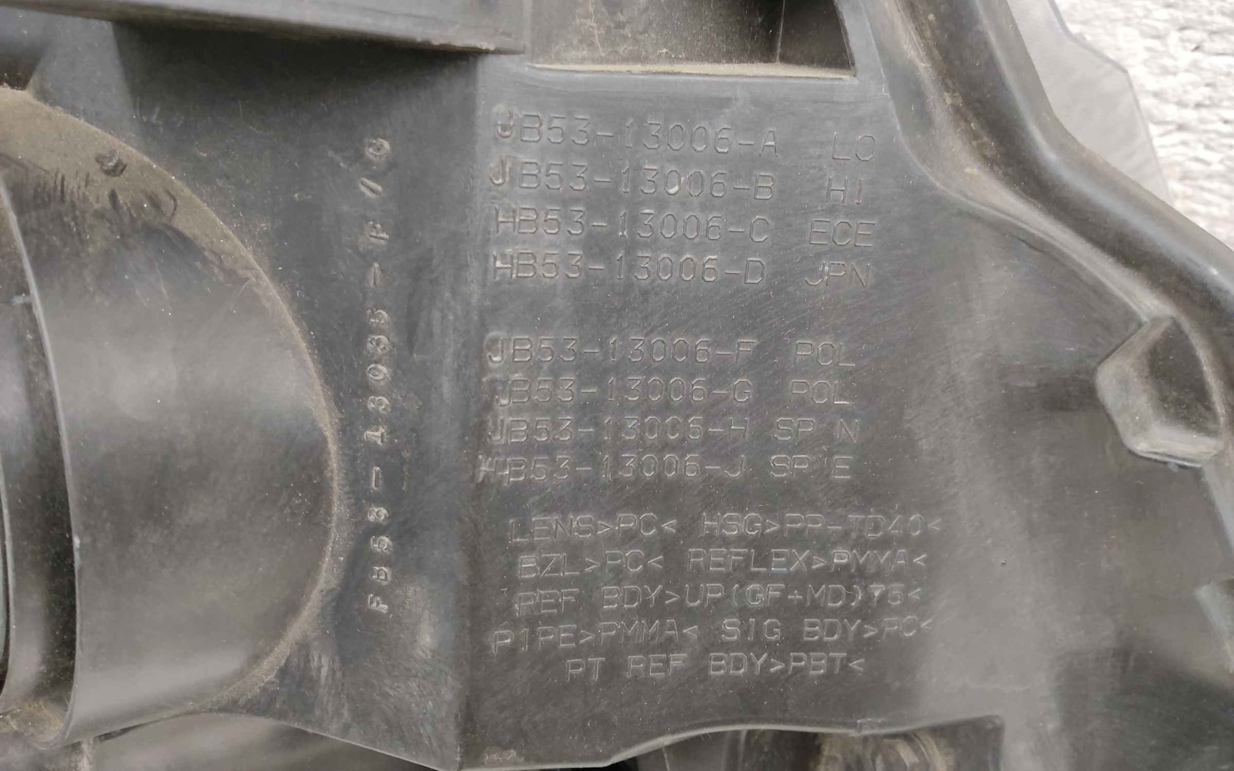 Фара передняя левая Ford Explorer 5 Restail LED