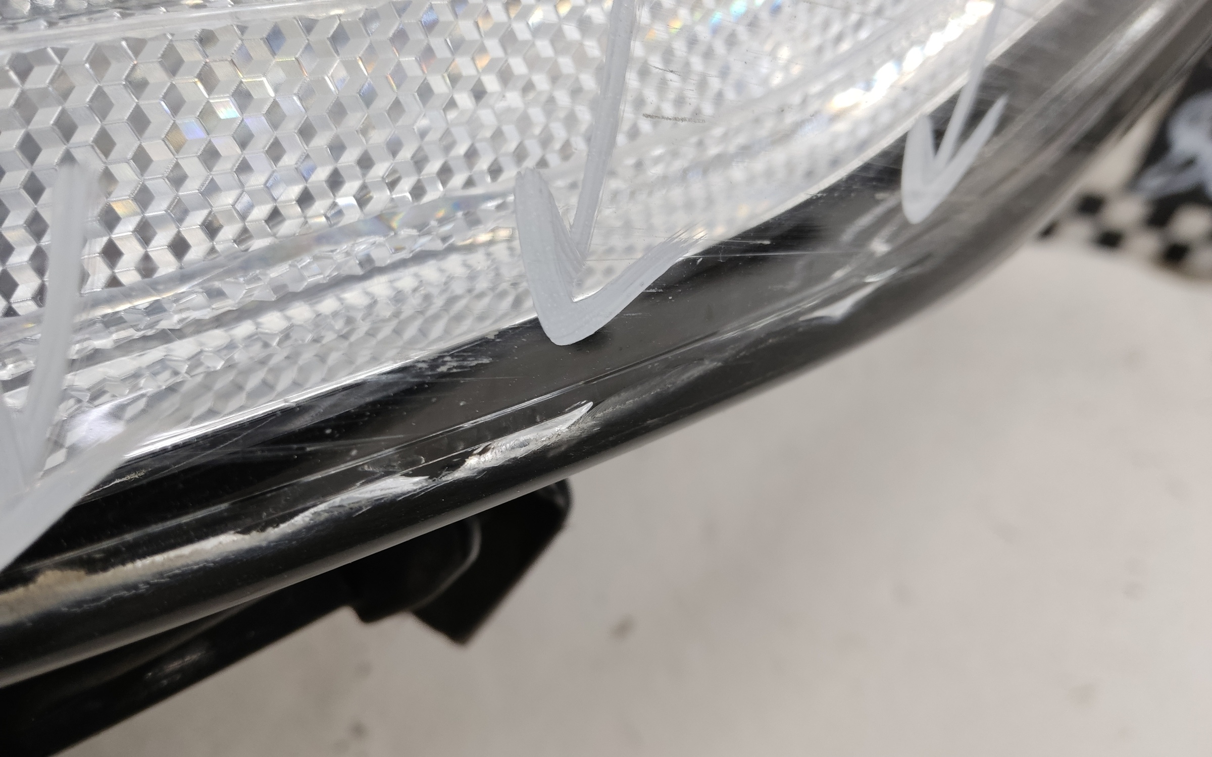 Фара передняя левая Toyota Camry V70 Restail LED