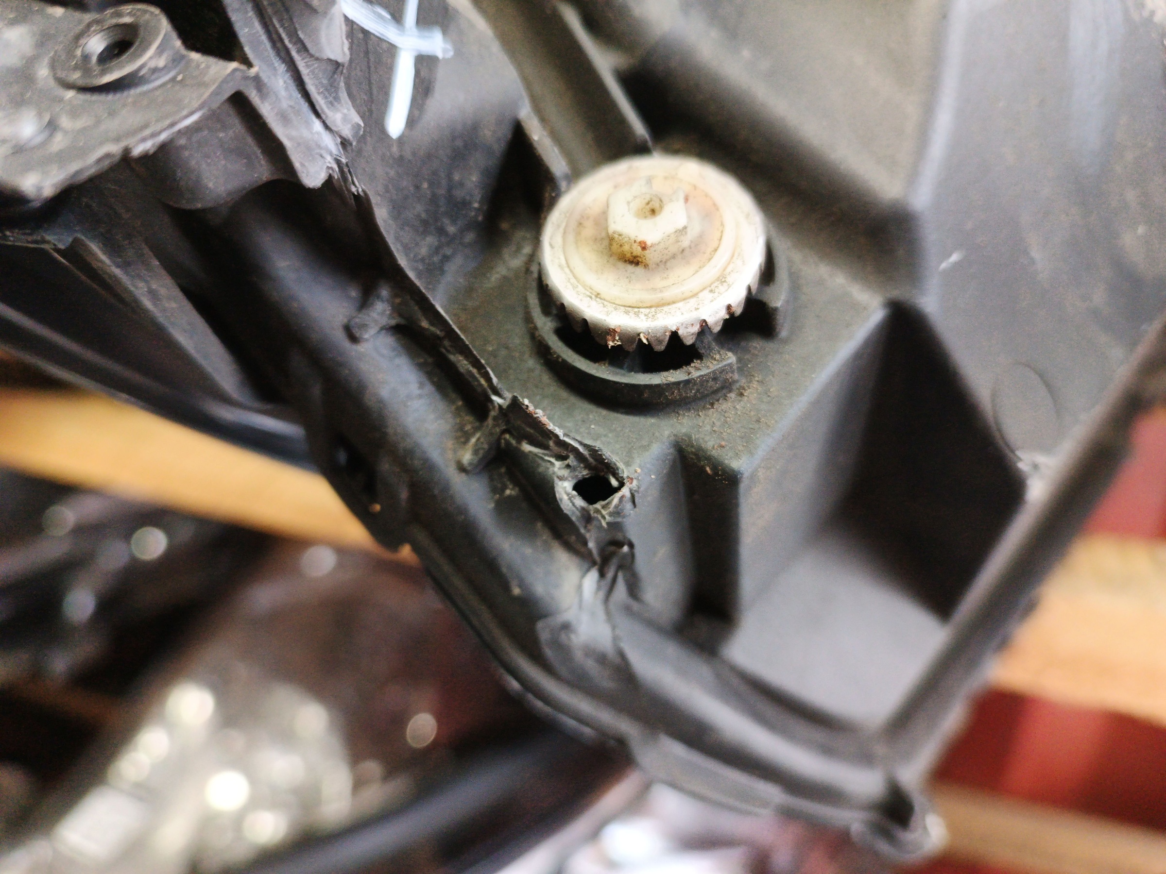 Фара передняя левая Toyota Camry V70 Restail LED