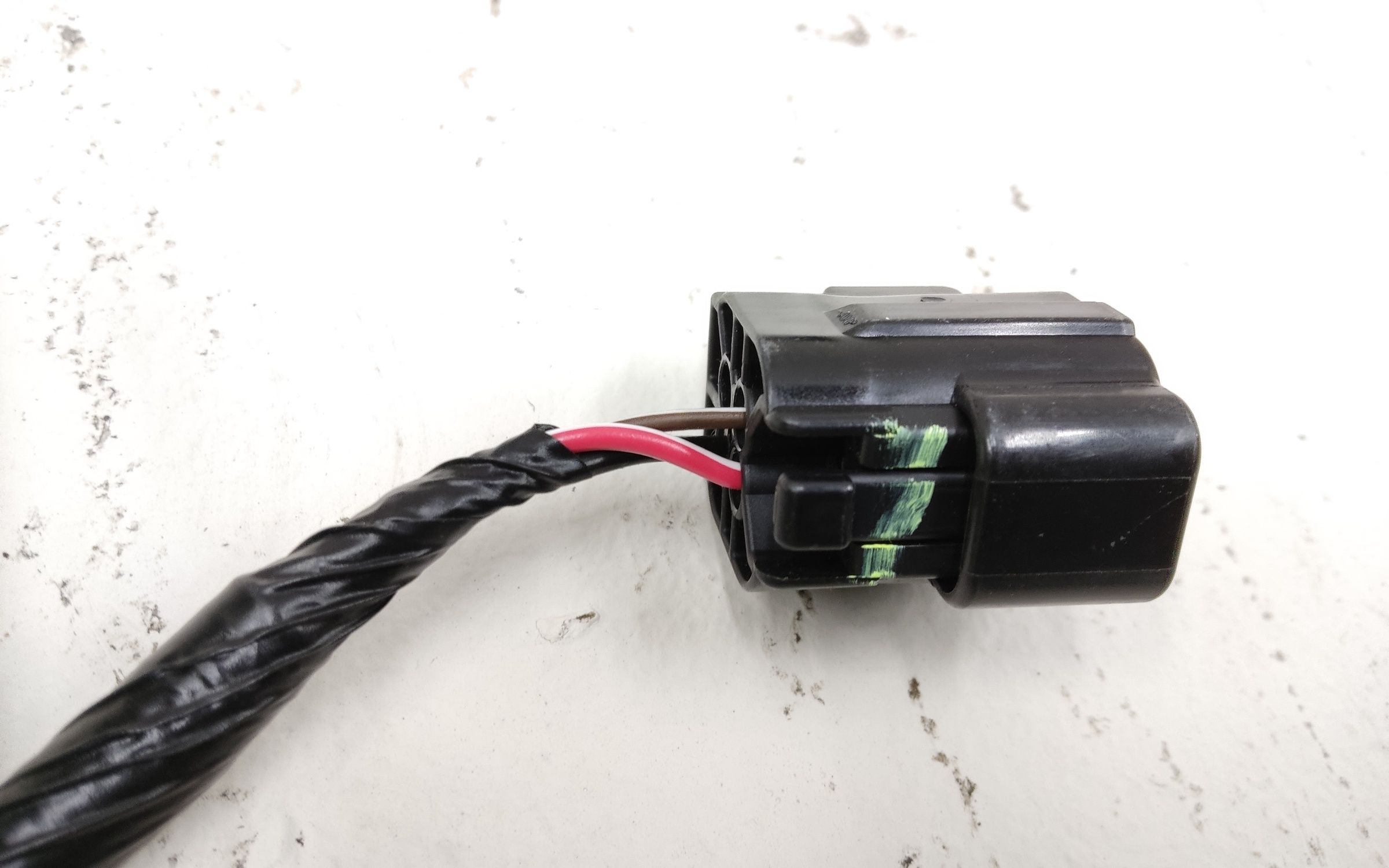 Проводка моторного отсека правая Voyah Free Restail