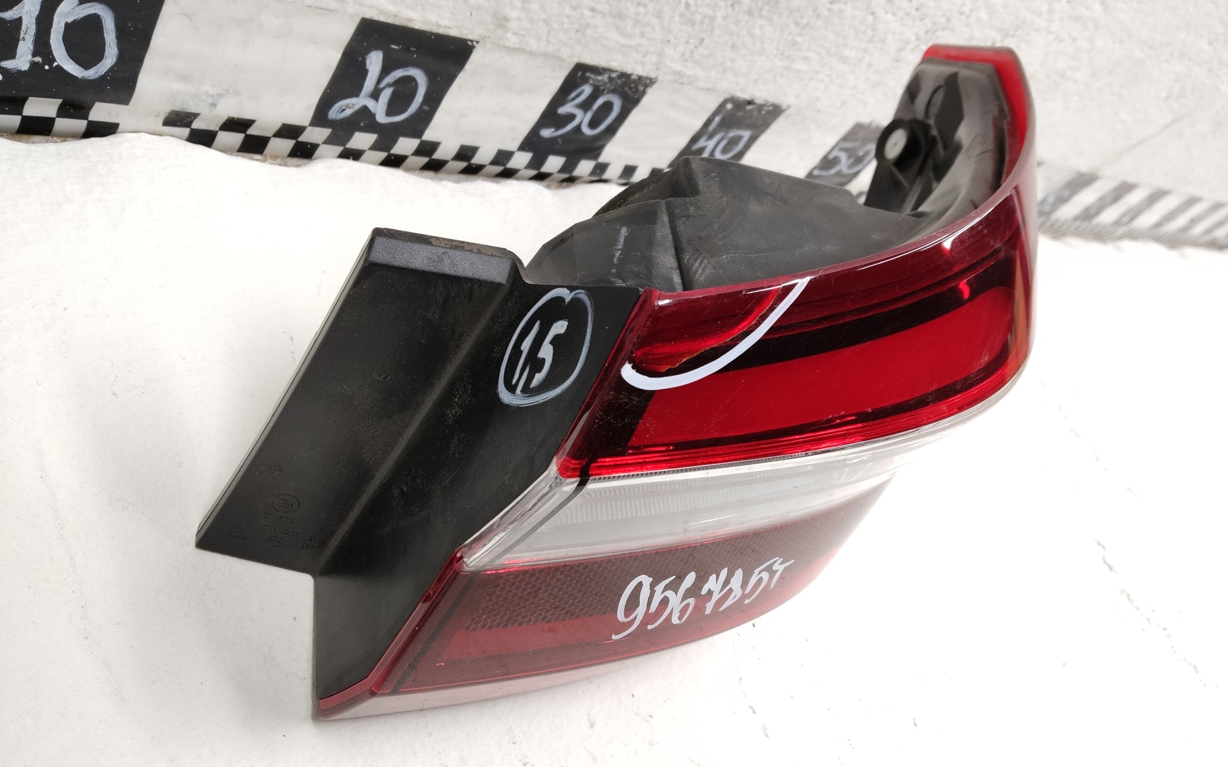 Фонарь задний правый наружный Lada Vesta Sedan Restail LED