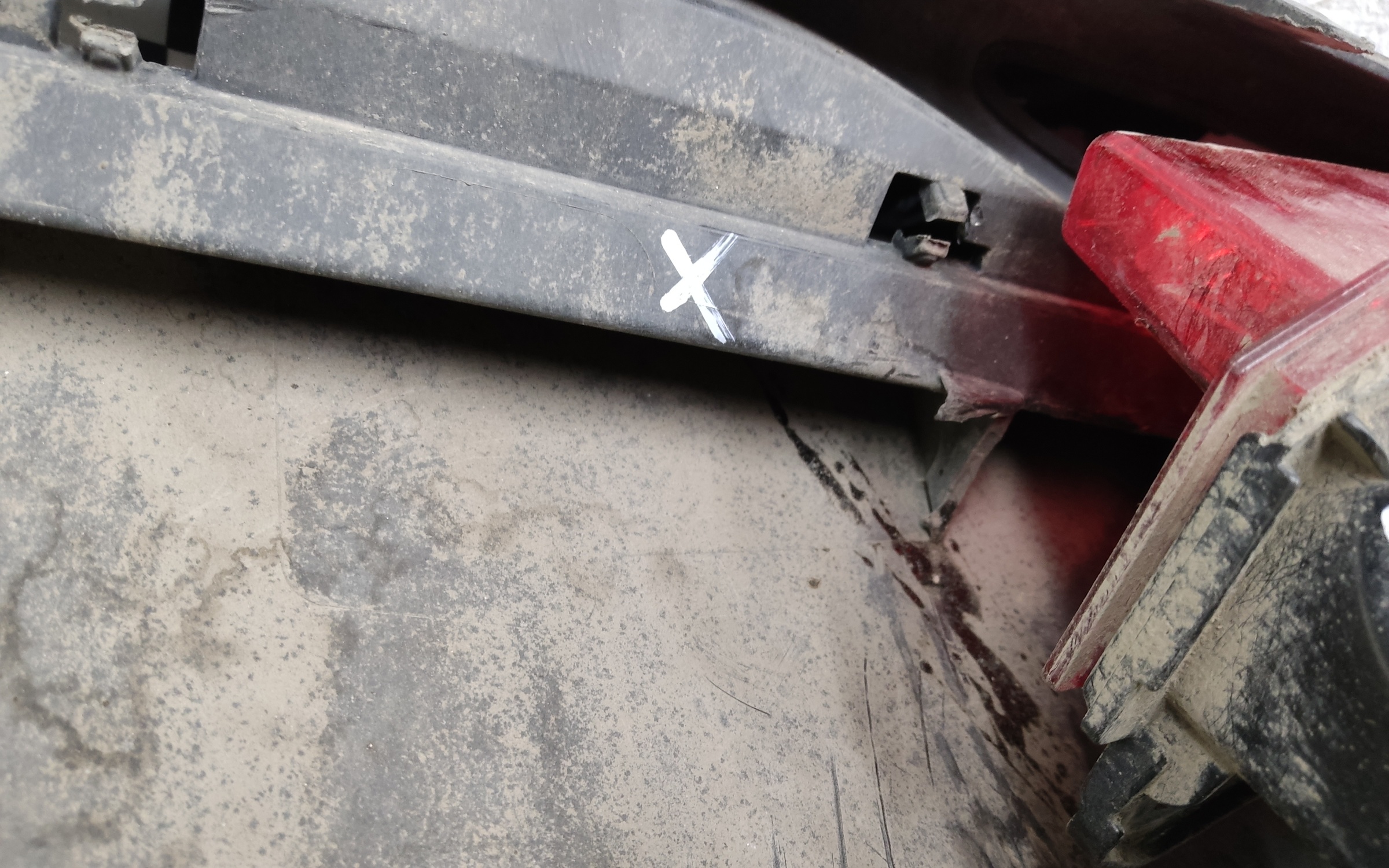 Юбка заднего бампера Genesis GV80