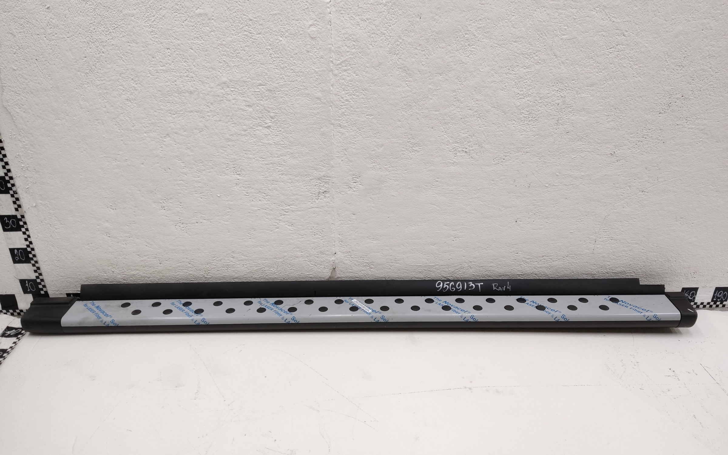 Подножка порога левая Toyota RAV4 CA40 Restail