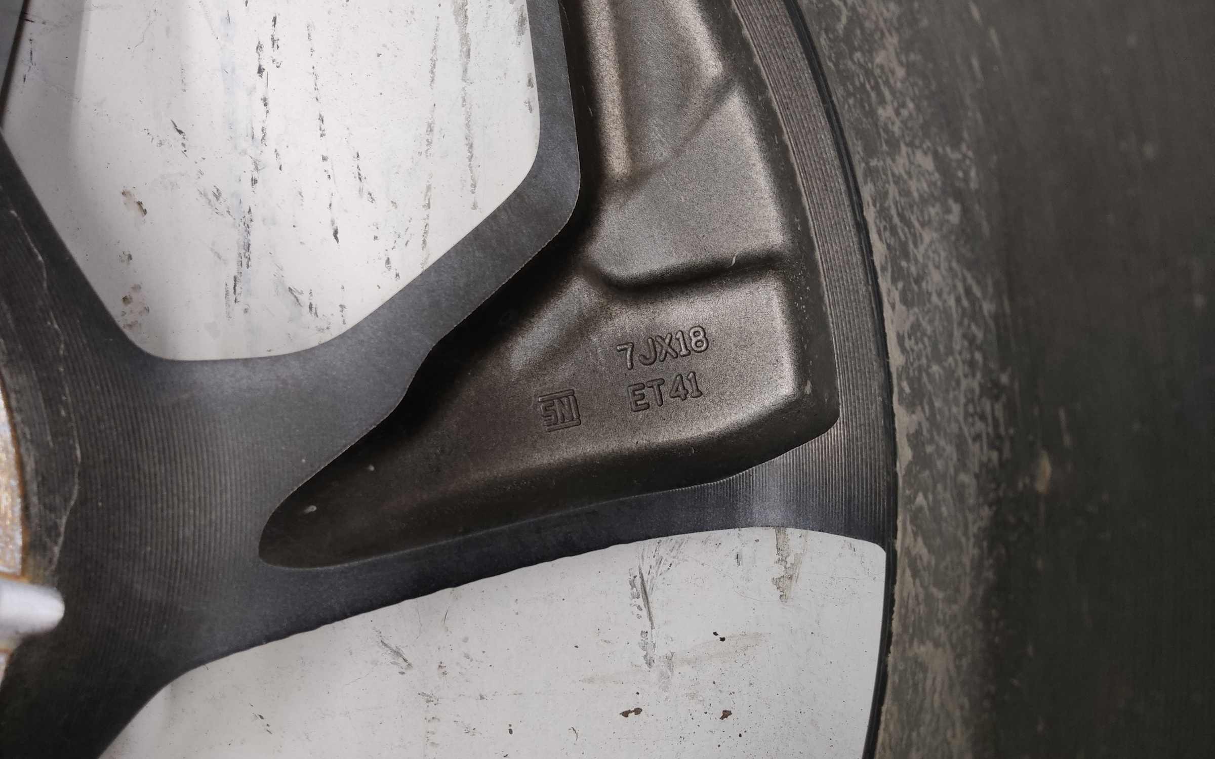 Диск колеса литой GAC GS3 R18