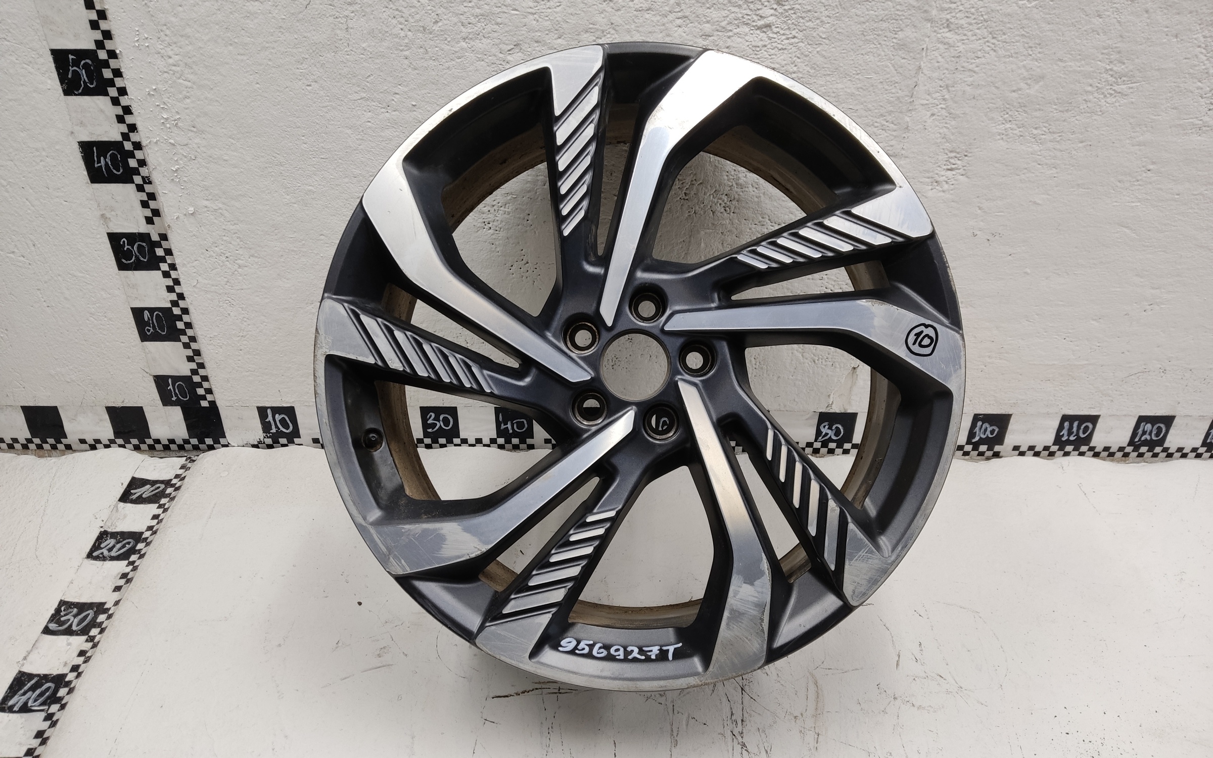 Диск колеса литой Geely Monjaro R20