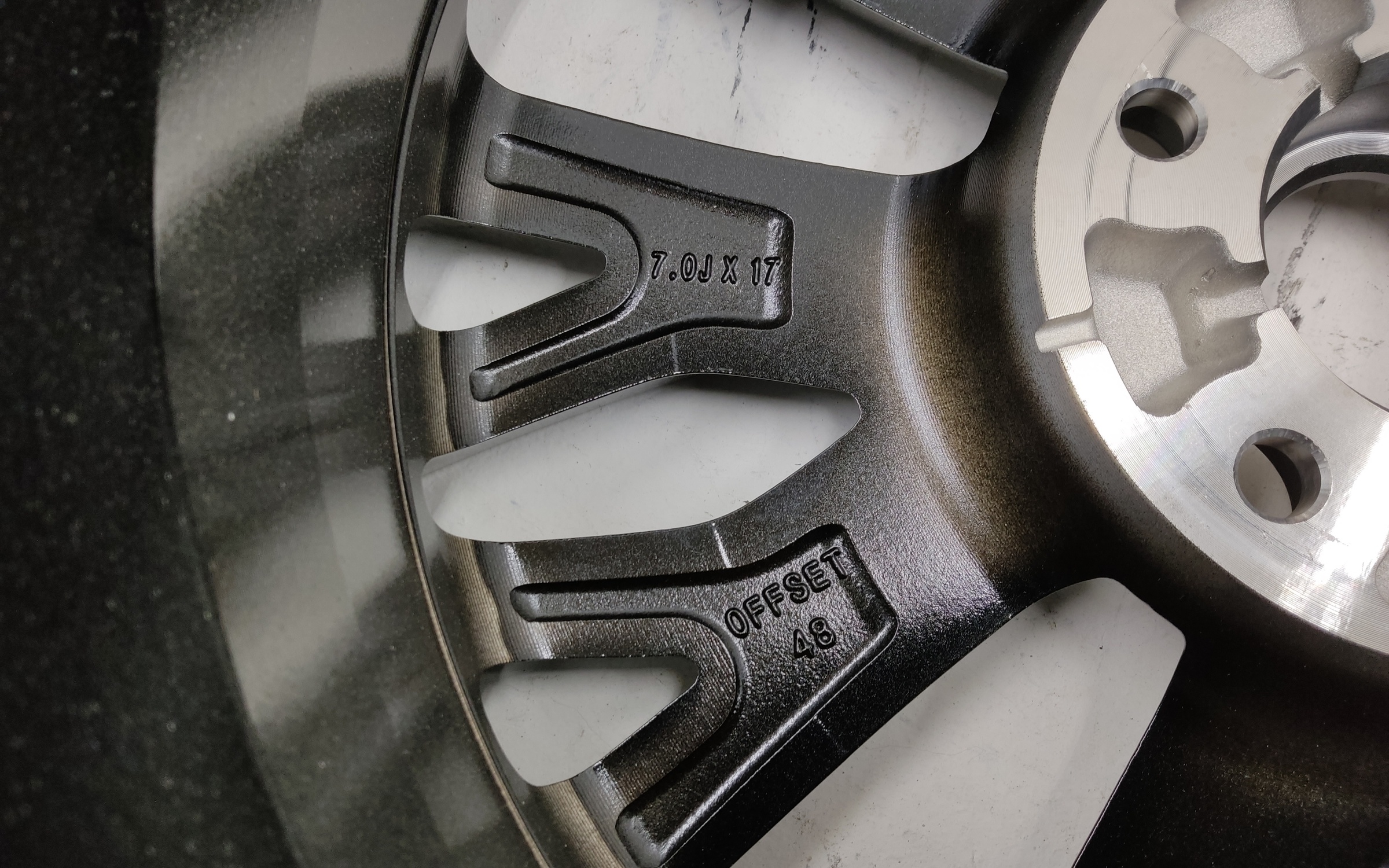 Диск колеса литой Kia K5 3 R17