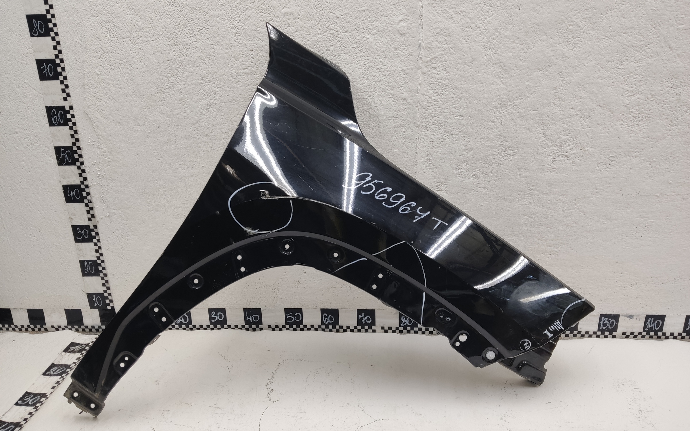 Крыло переднее правое Geely Atlas 2