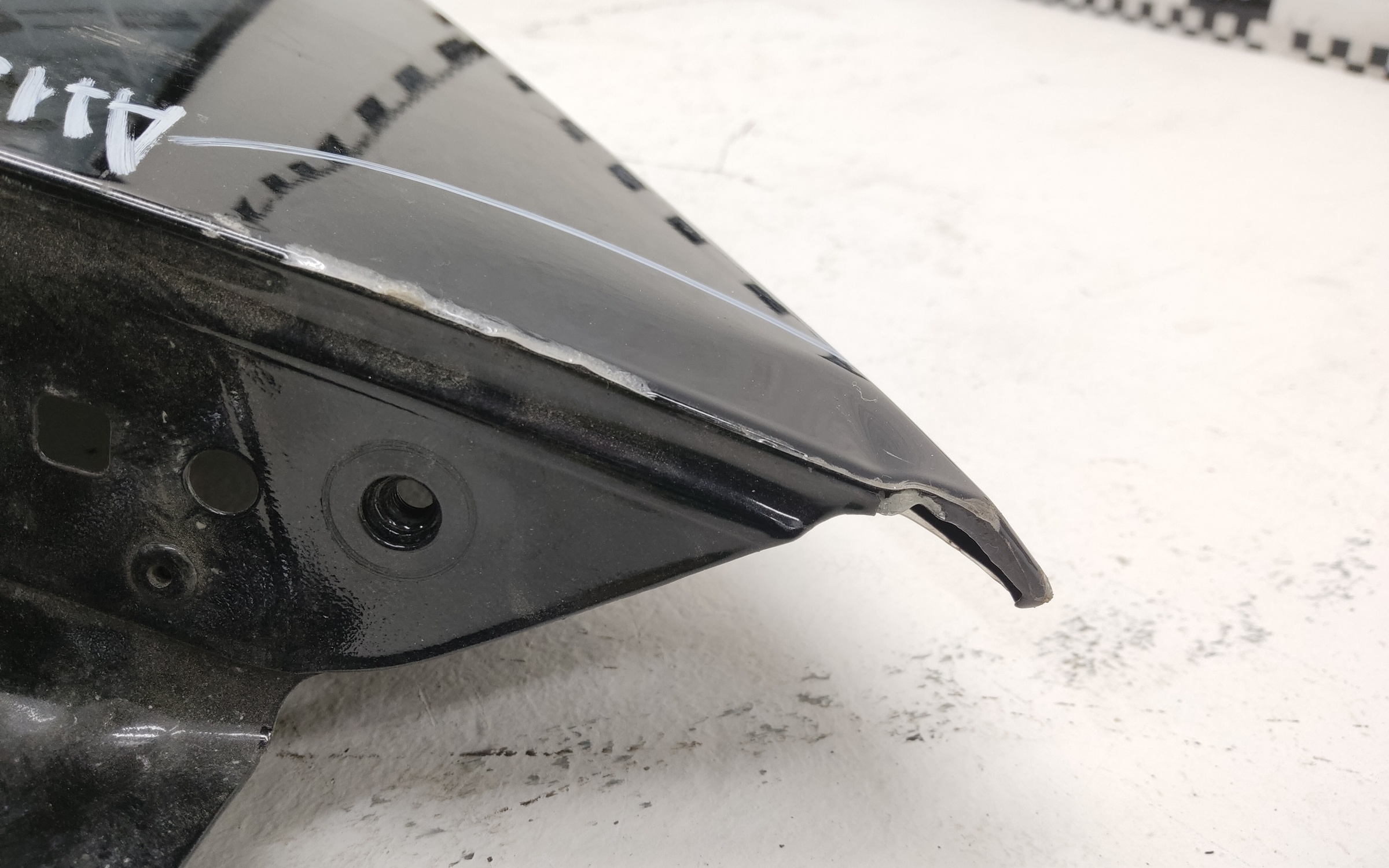 Крыло переднее правое Geely Atlas 2