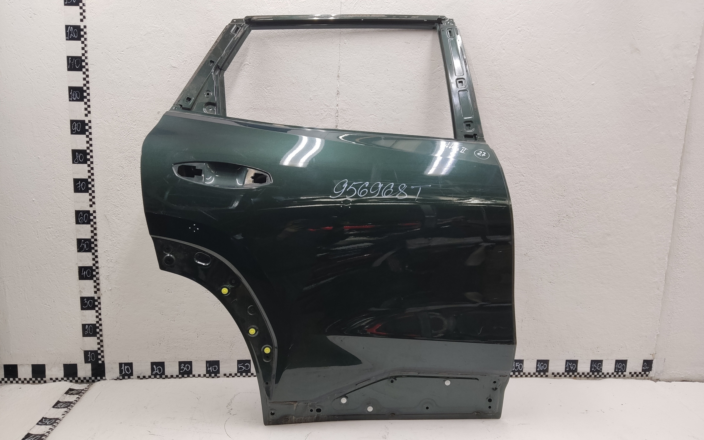 Дверь задняя правая Geely Atlas 2