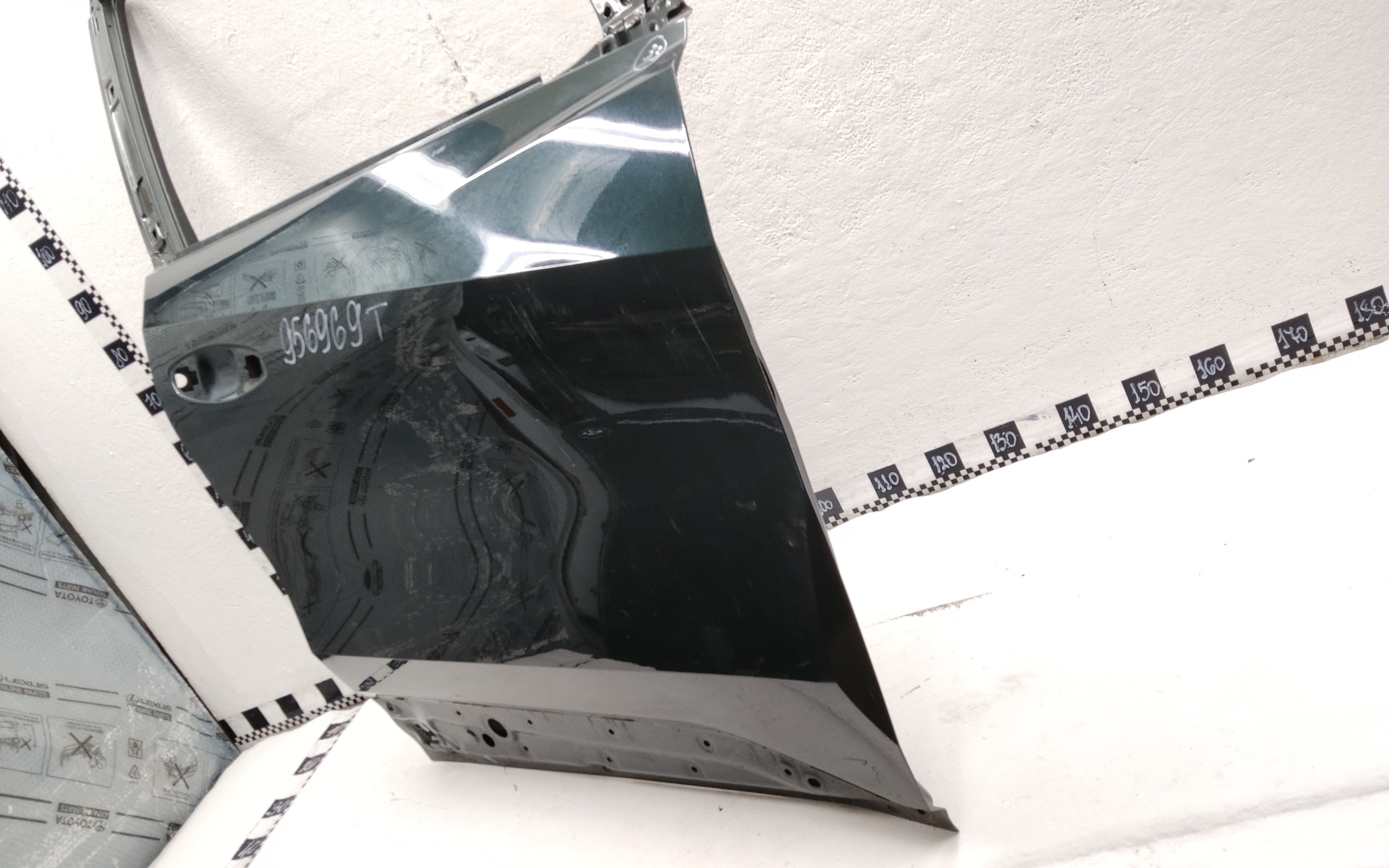 Дверь передняя правая Geely Atlas 2