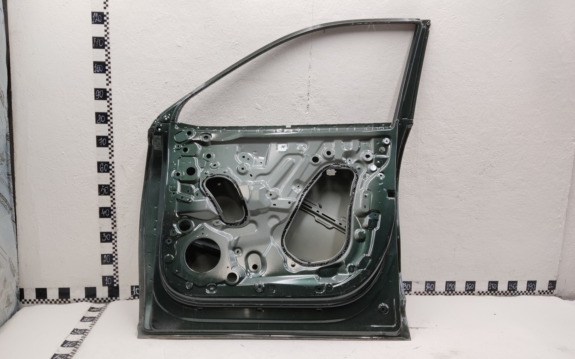 Дверь передняя правая Geely Atlas 2