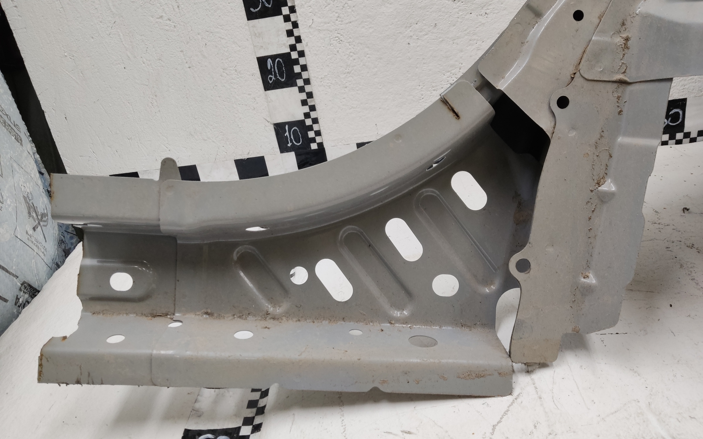 Боковая панель кузова правая Chery Tiggo 4