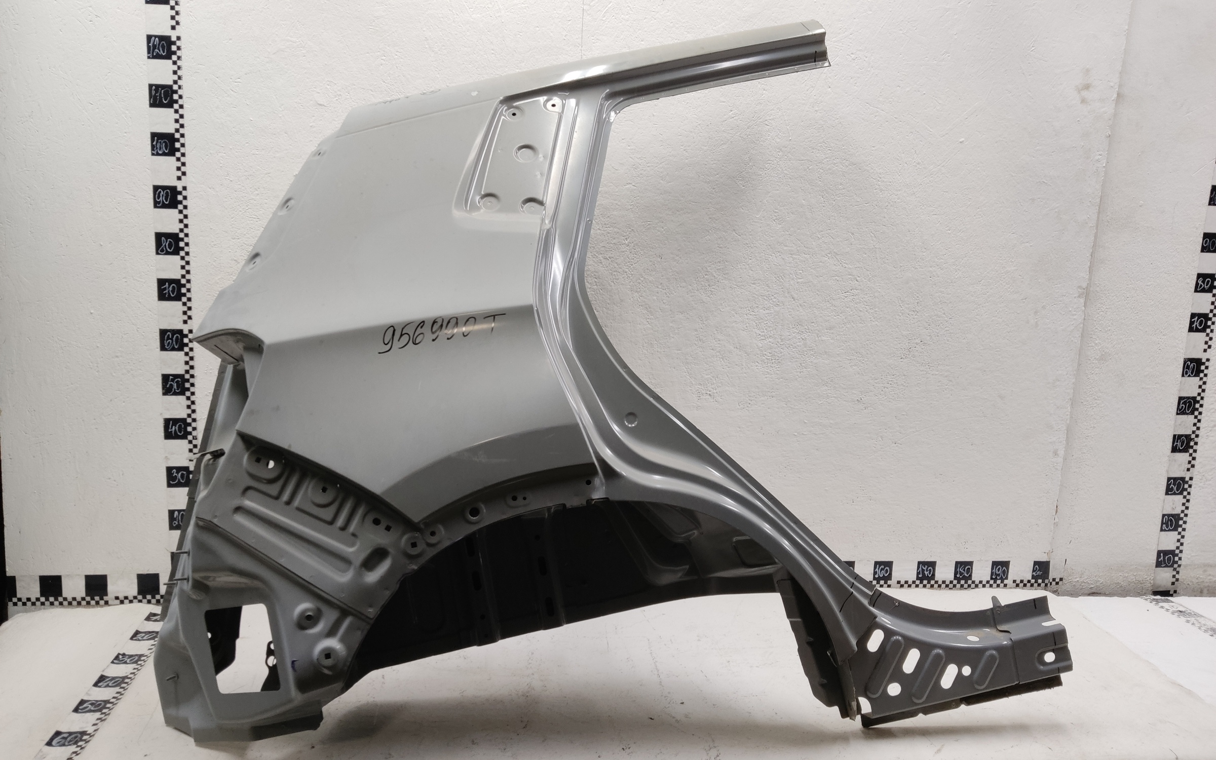 Боковая панель кузова правая Chery Tiggo 4