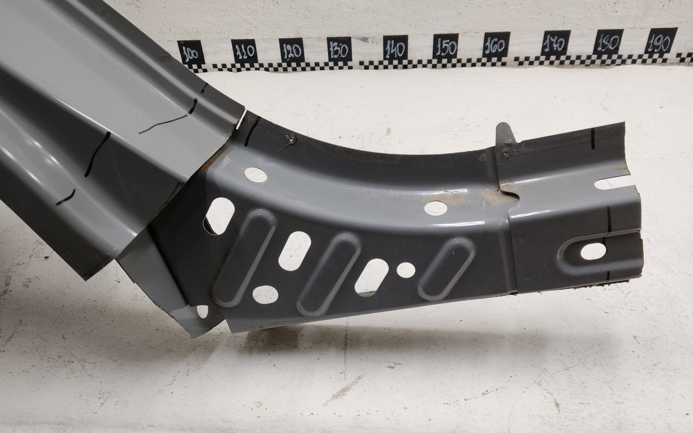 Боковая панель кузова правая Chery Tiggo 4