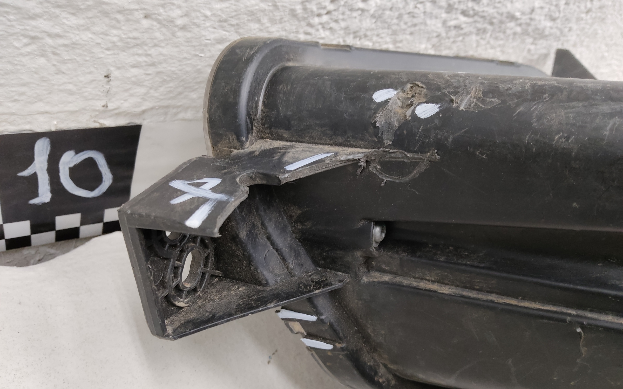 Фара ПТФ передняя правая Hongqi HS5 LED