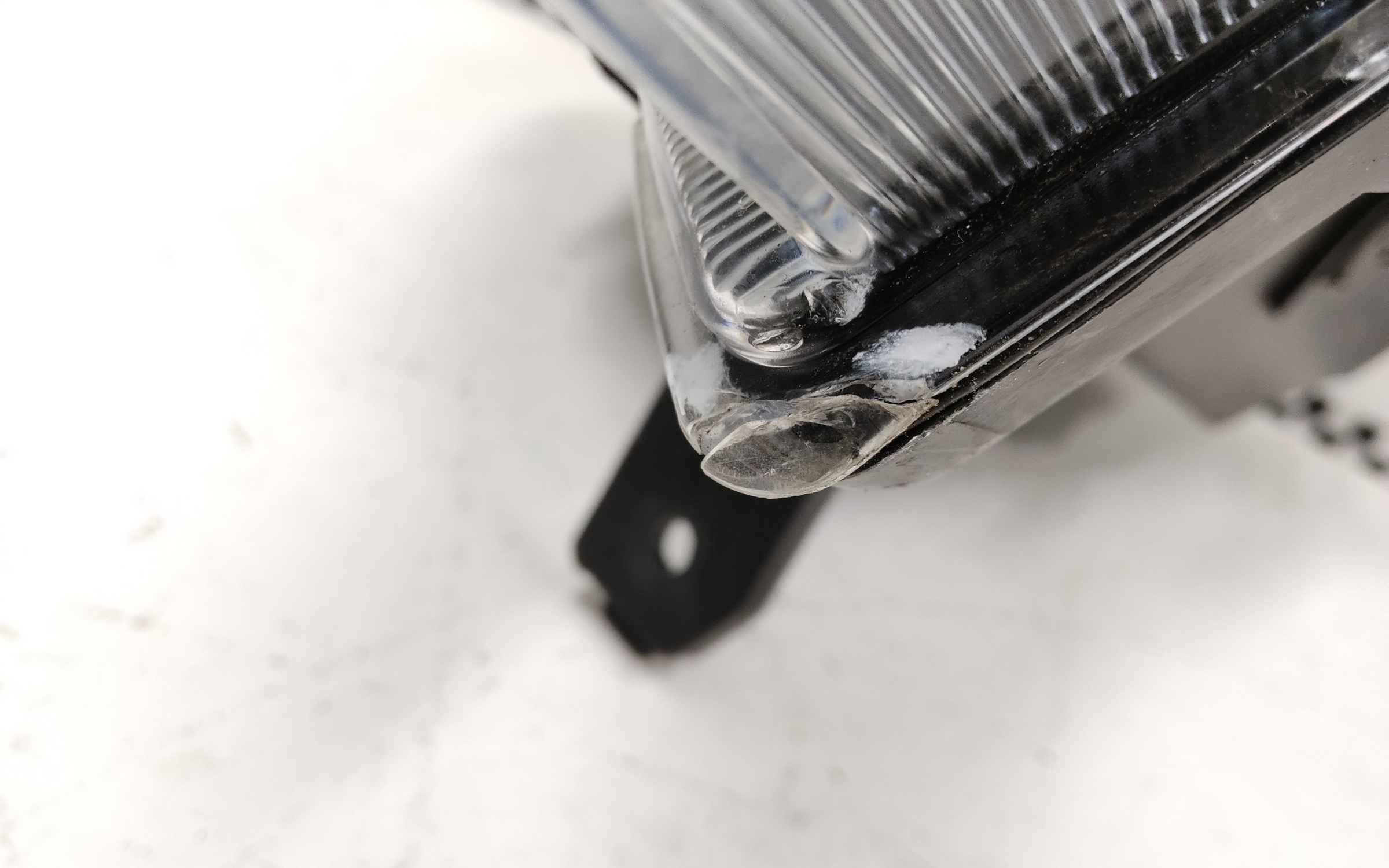 Фара передняя правая Москвич 3 галоген линза