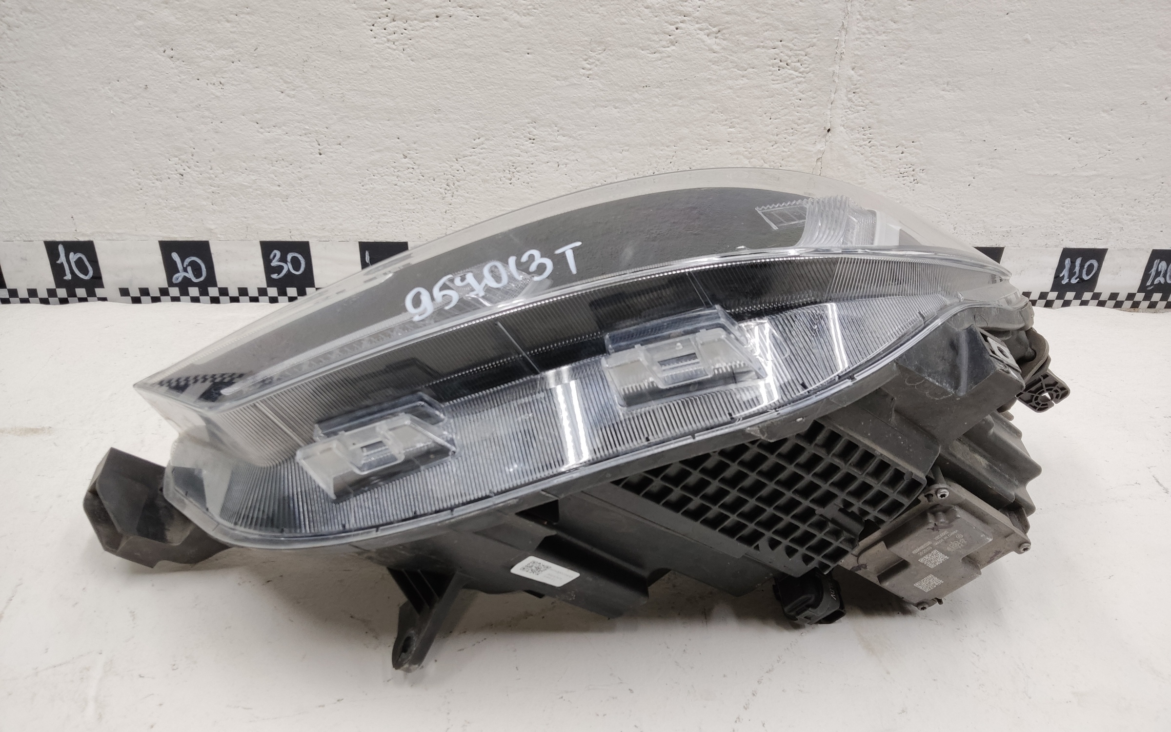 Фара передняя левая Chery Tiggo 8 Pro LED 10 контактов