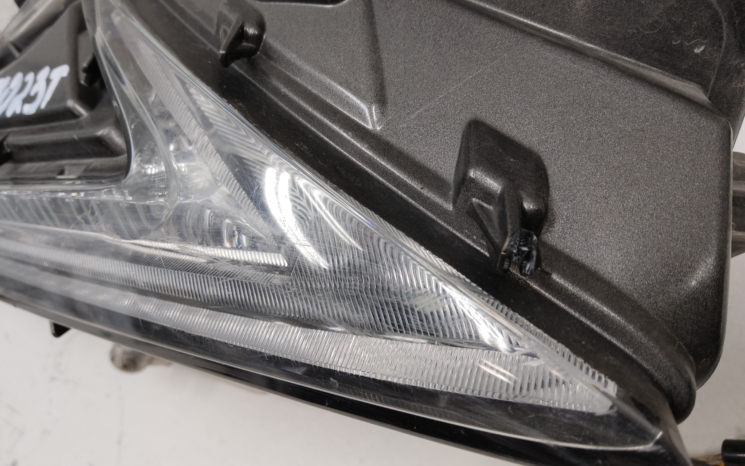 Фара ДХО передняя правая Lexus NX LED