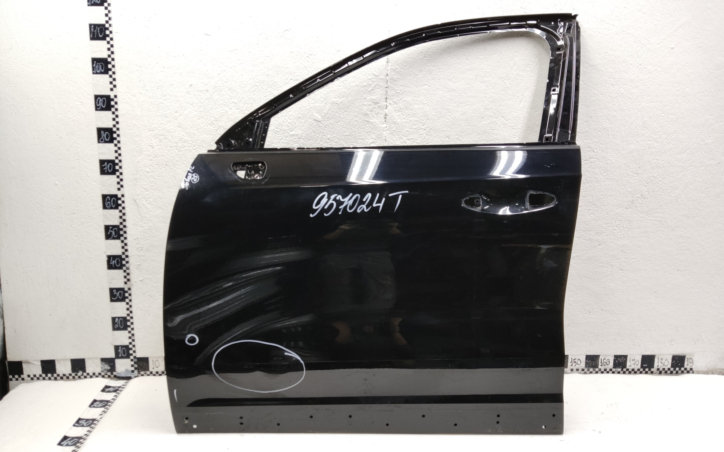 Дверь передняя левая Haval Jolion Restail