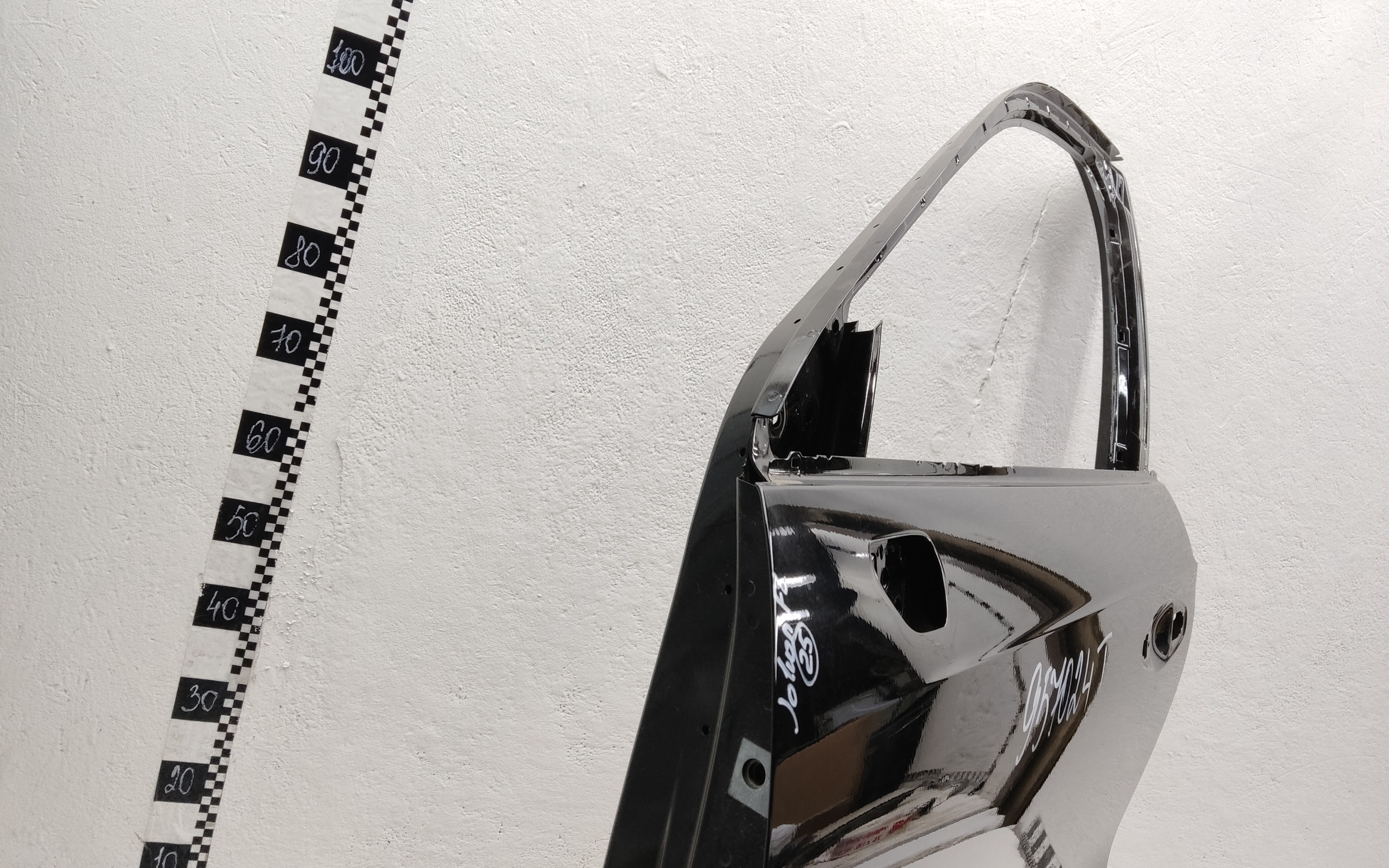 Дверь передняя левая Haval Jolion Restail