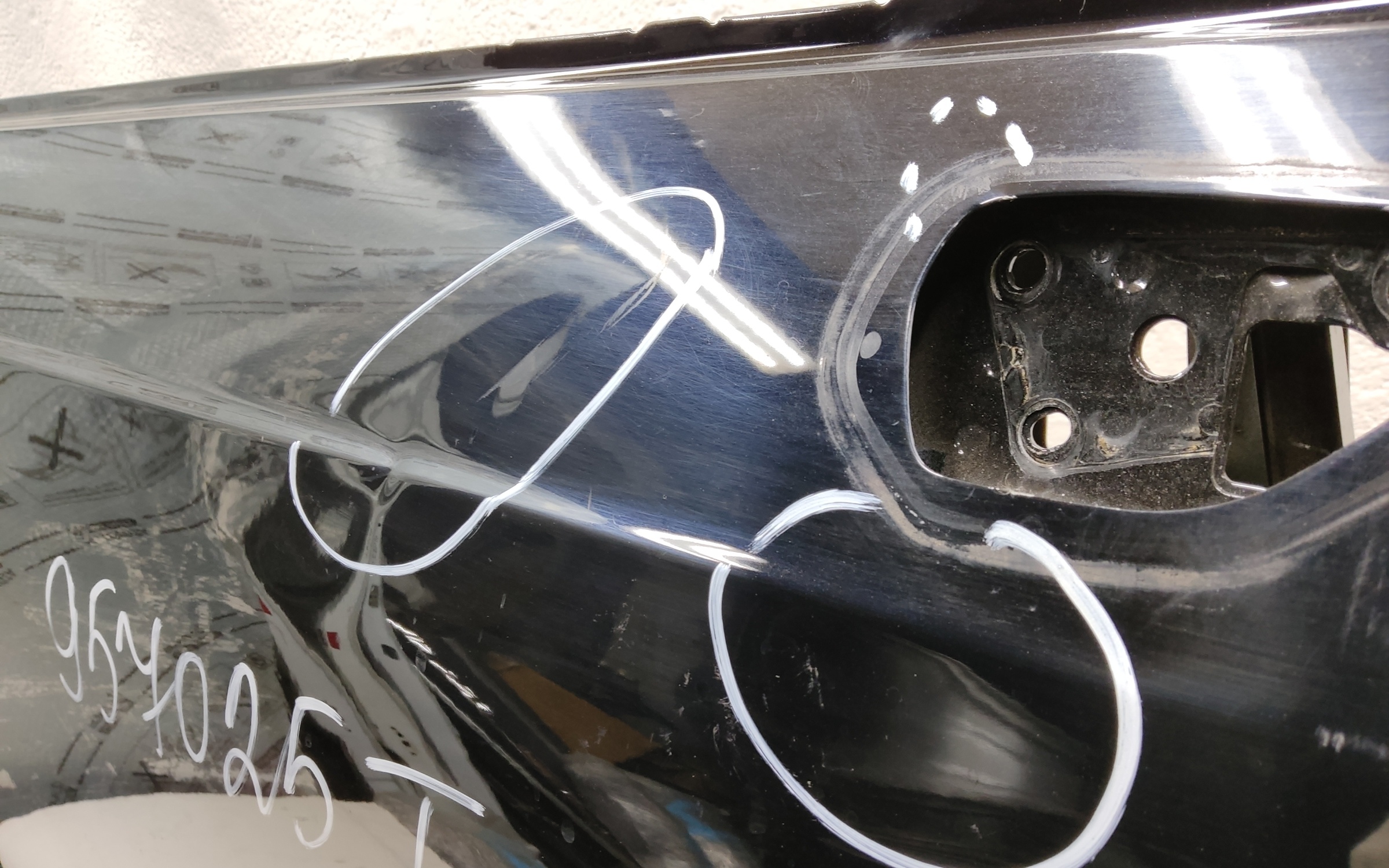 Дверь передняя правая Haval Jolion без молдинга