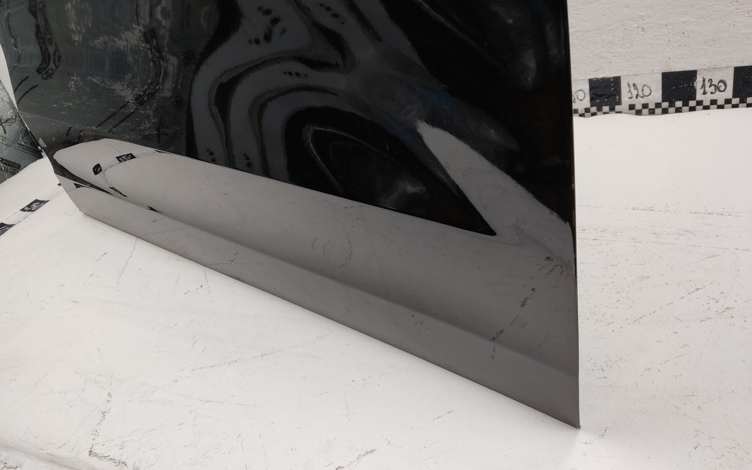 Дверь передняя правая Haval Jolion без молдинга