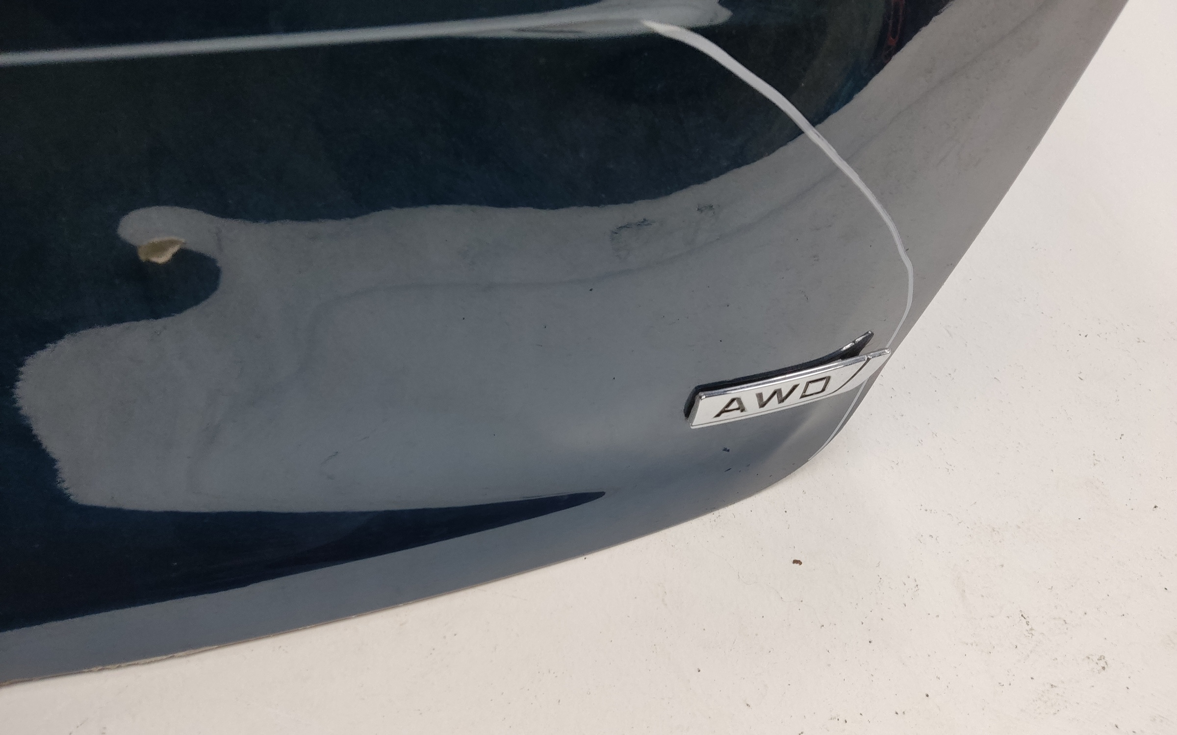 Крышка багажника Geely Monjaro