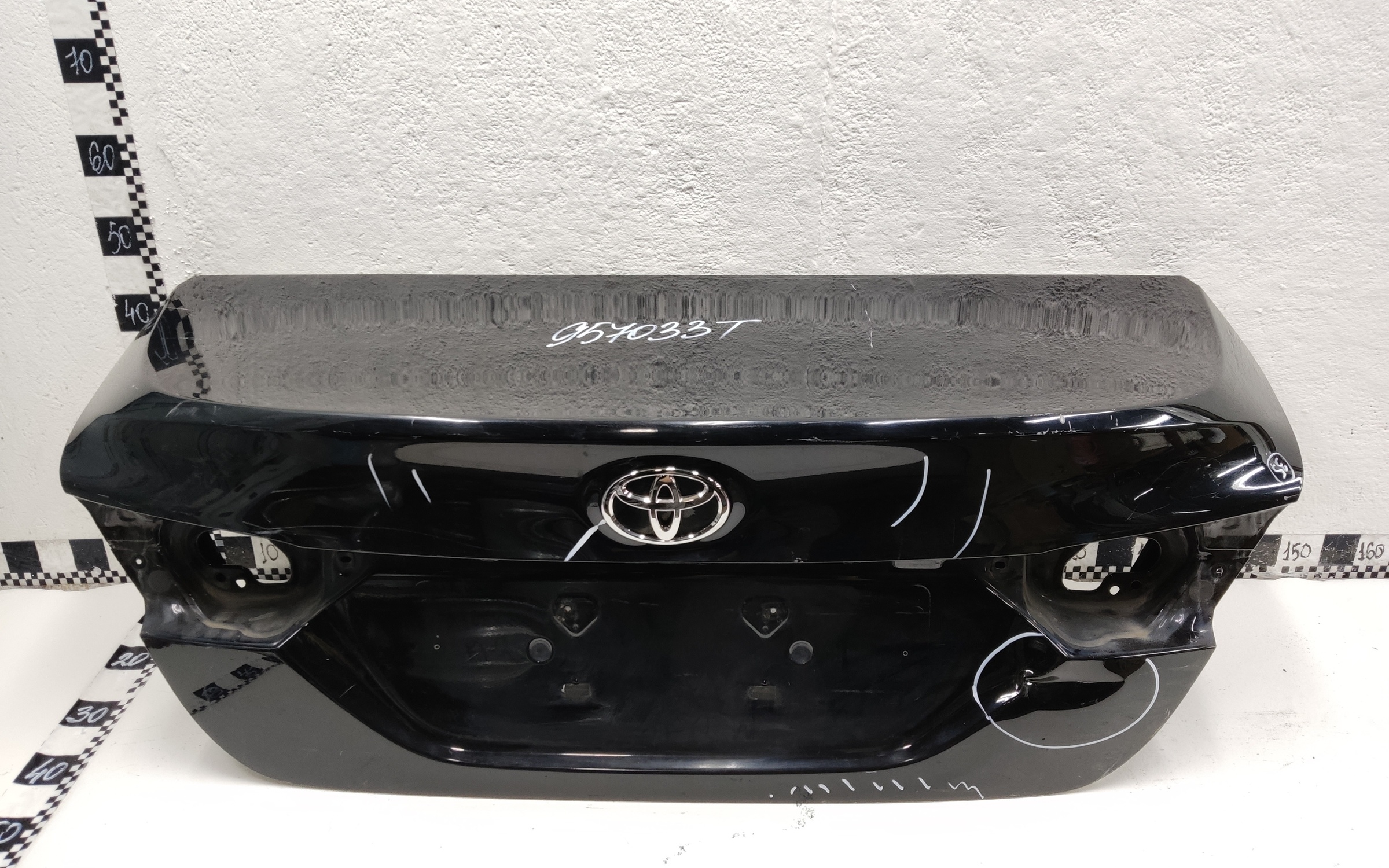 Крышка багажника Toyota Camry V70