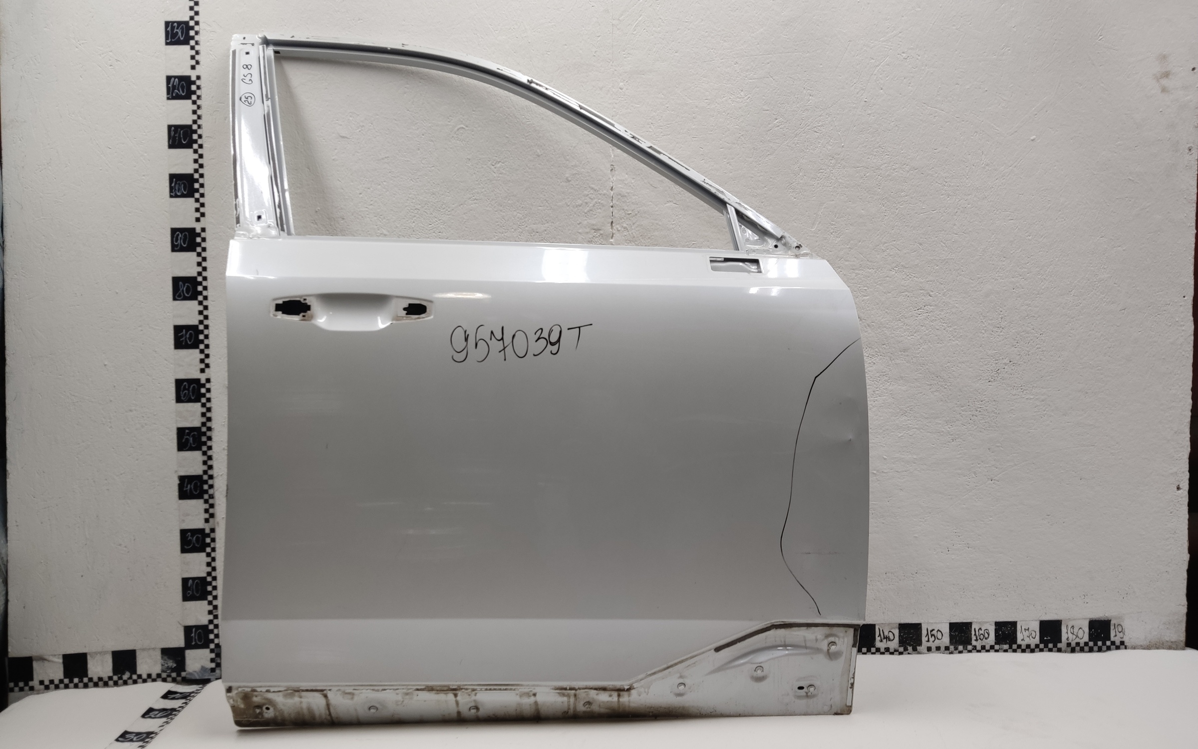 Дверь передняя правая GAC GS8 2